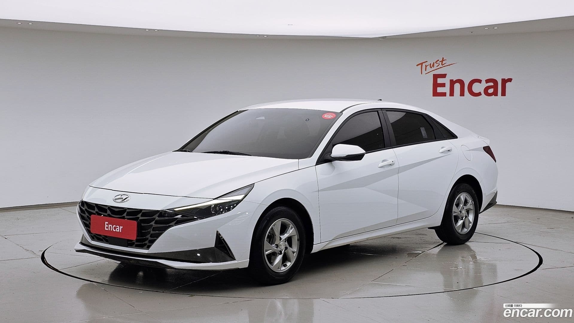 Main__Slider__Photo:AVANTE Hyundai 2021.8-0