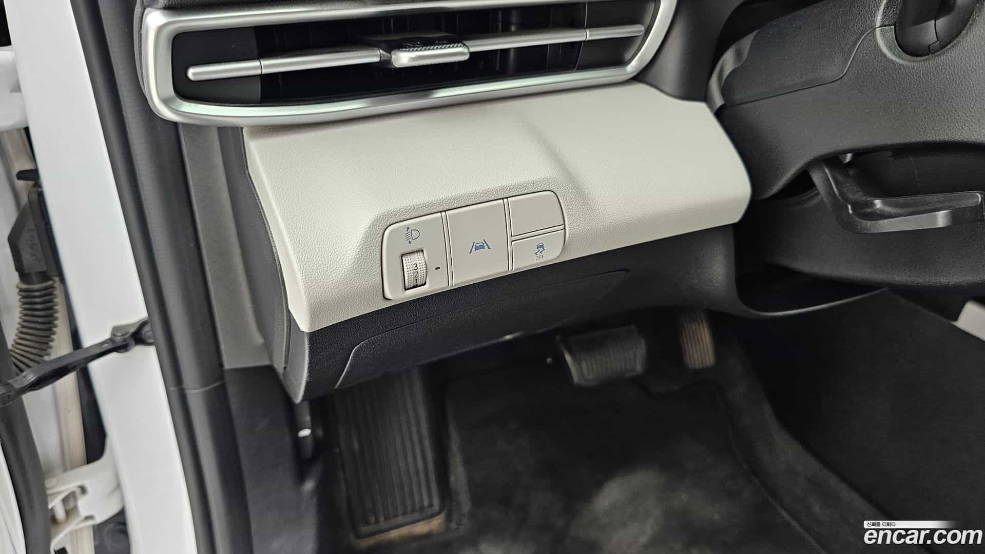 AVANTE Hyundai 2021.8-OPTION-020