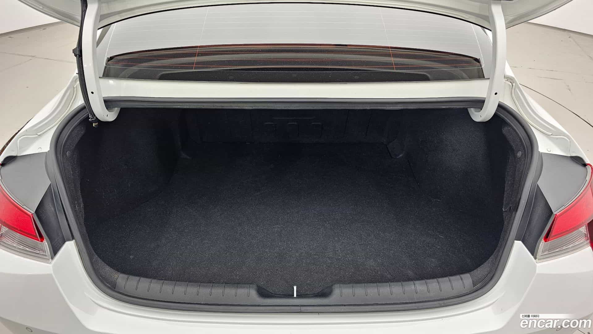 AVANTE Hyundai 2021.8-OPTION-024