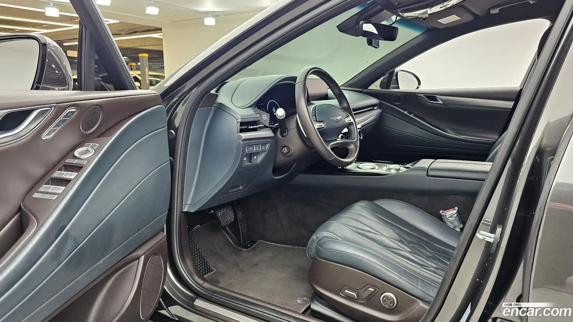 G80 Genesis 2022.4-INNER-010