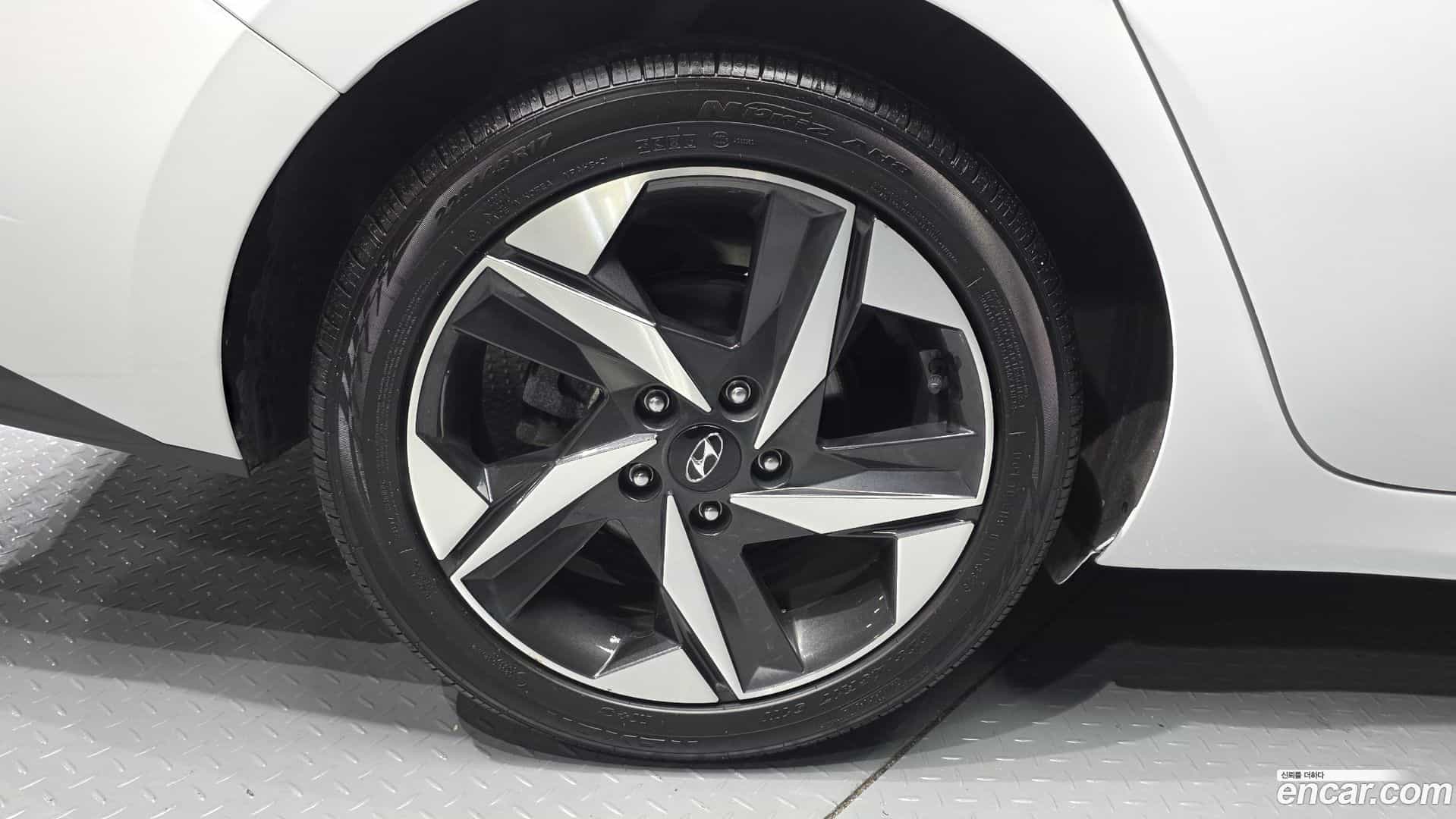AVANTE Hyundai 2021.6-OUTER-005