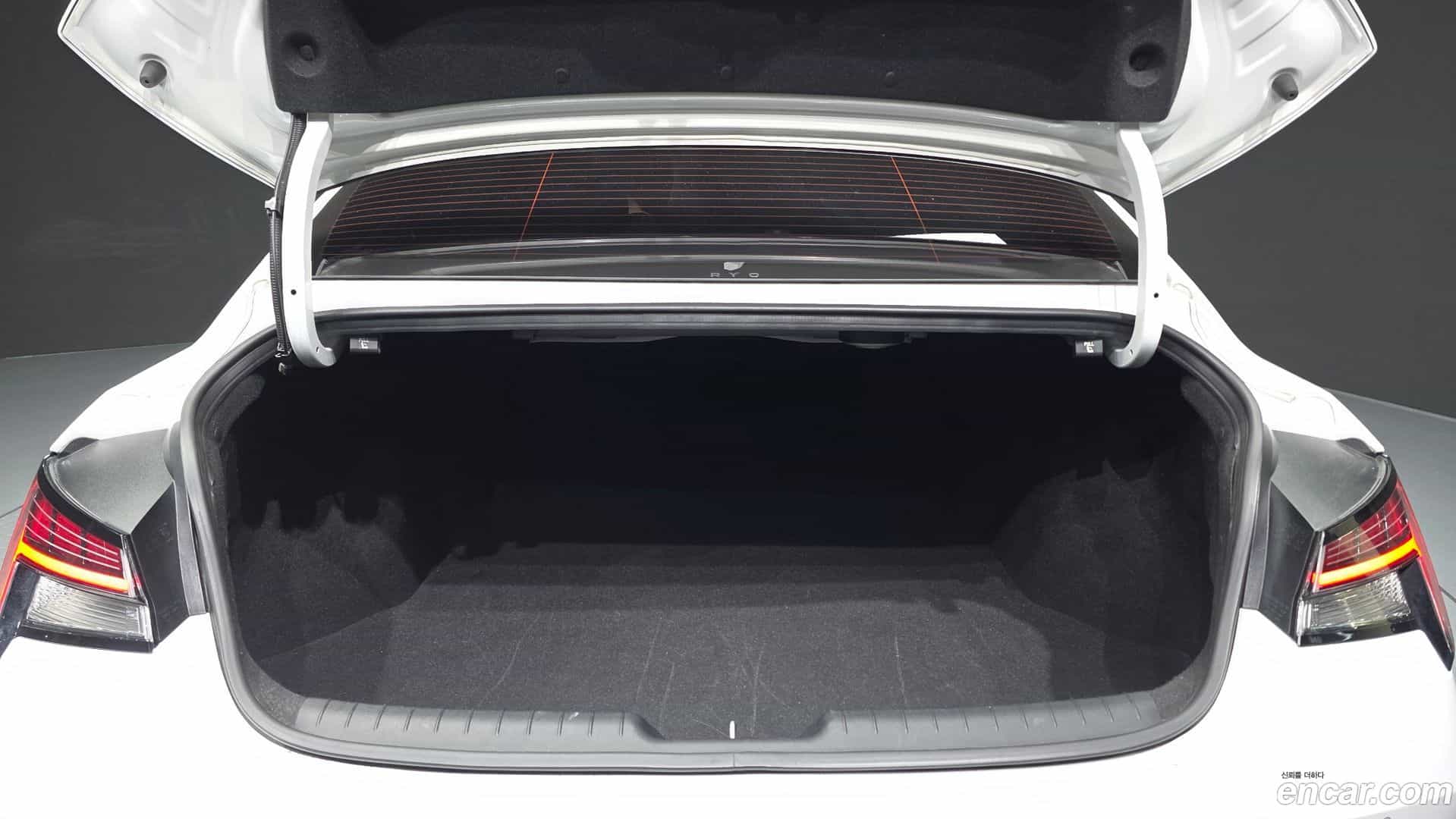 AVANTE Hyundai 2021.6-OPTION-024