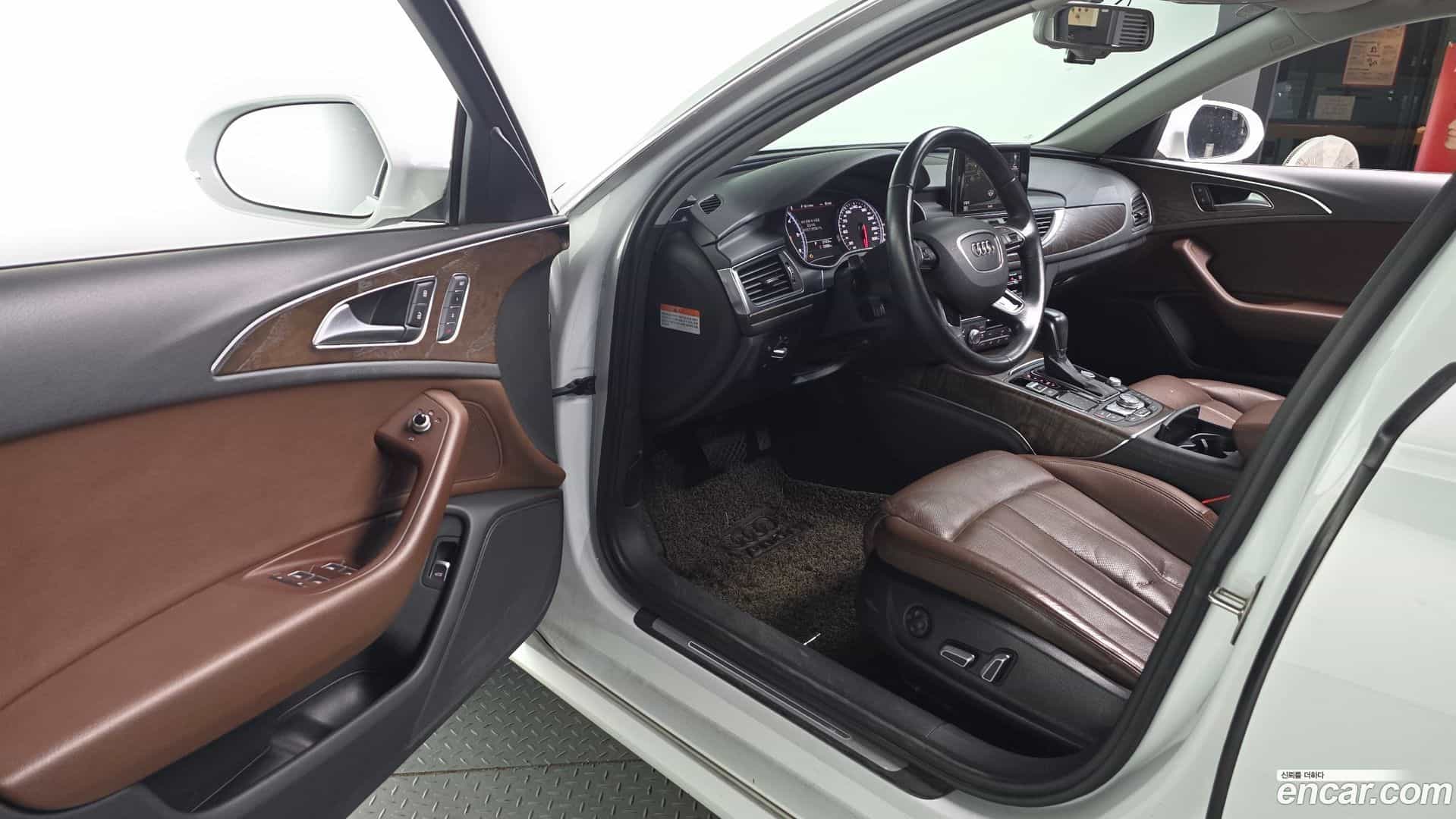 A6 Audi 2015.11-INNER-010