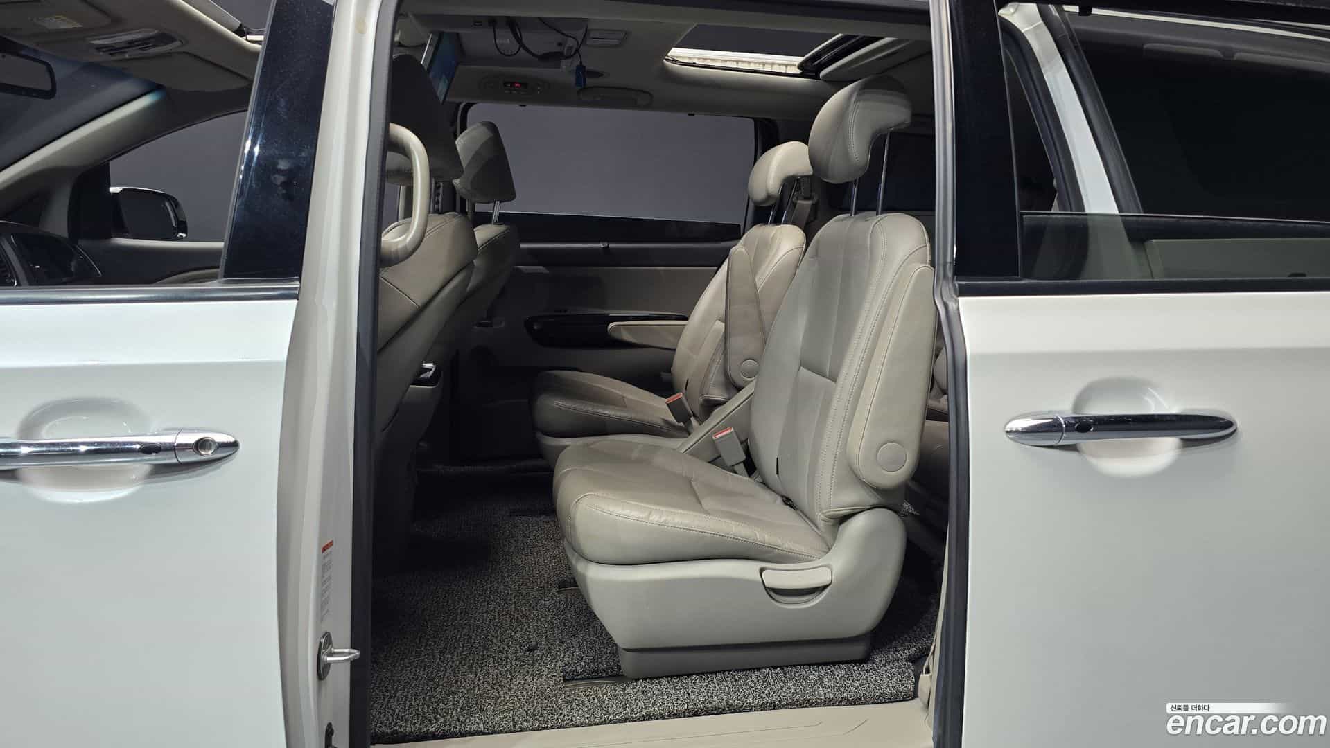 Canival Kia 2016.11-OPTION-016
