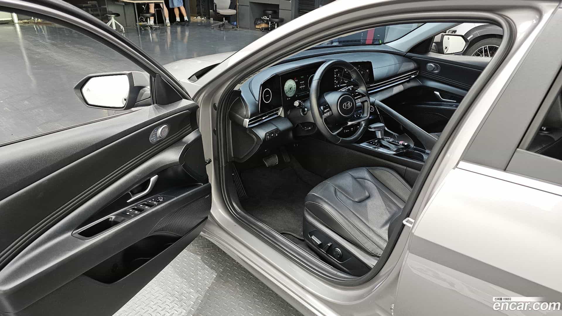 AVANTE Hyundai 2020.8-INNER-010
