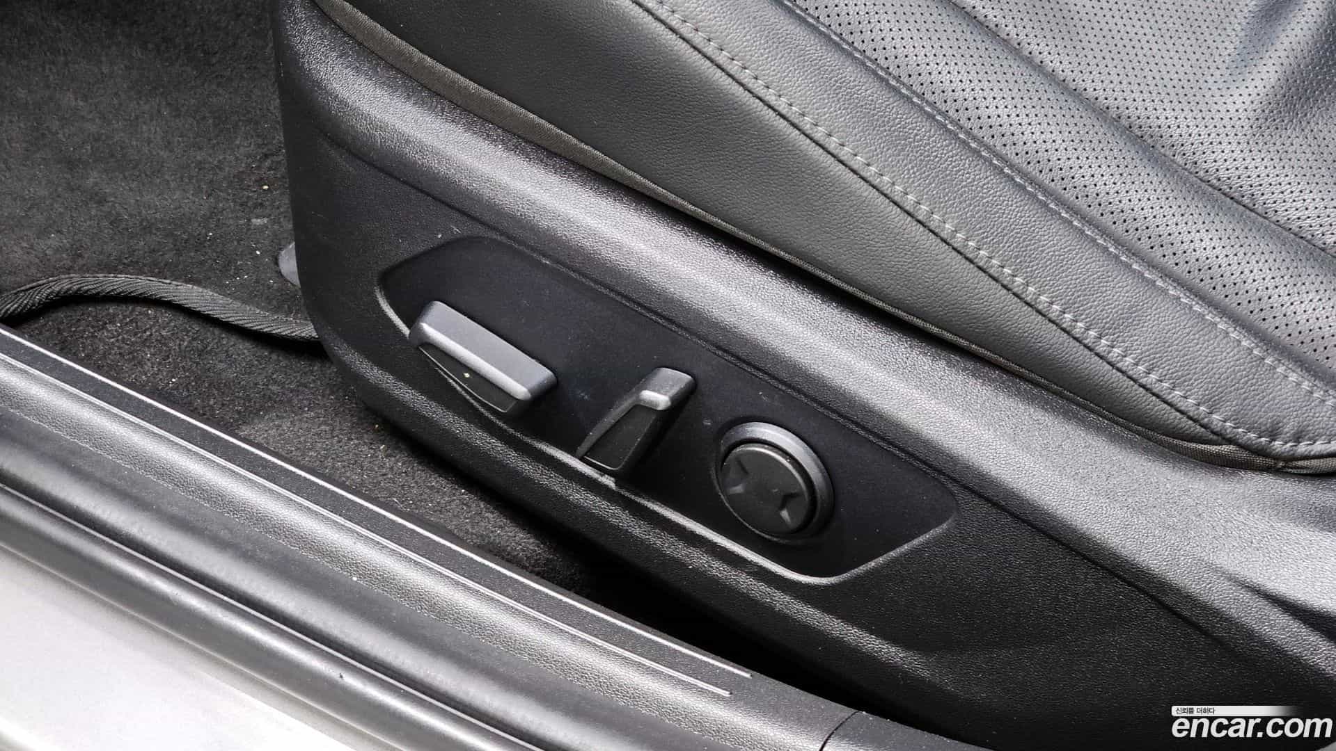 AVANTE Hyundai 2020.8-OPTION-045