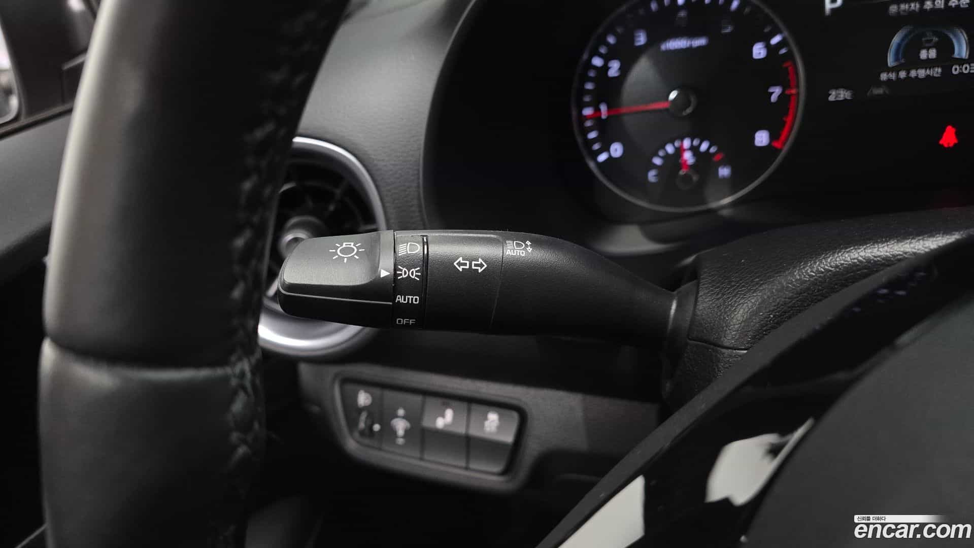 K3 Kia 2023.9-OPTION-024