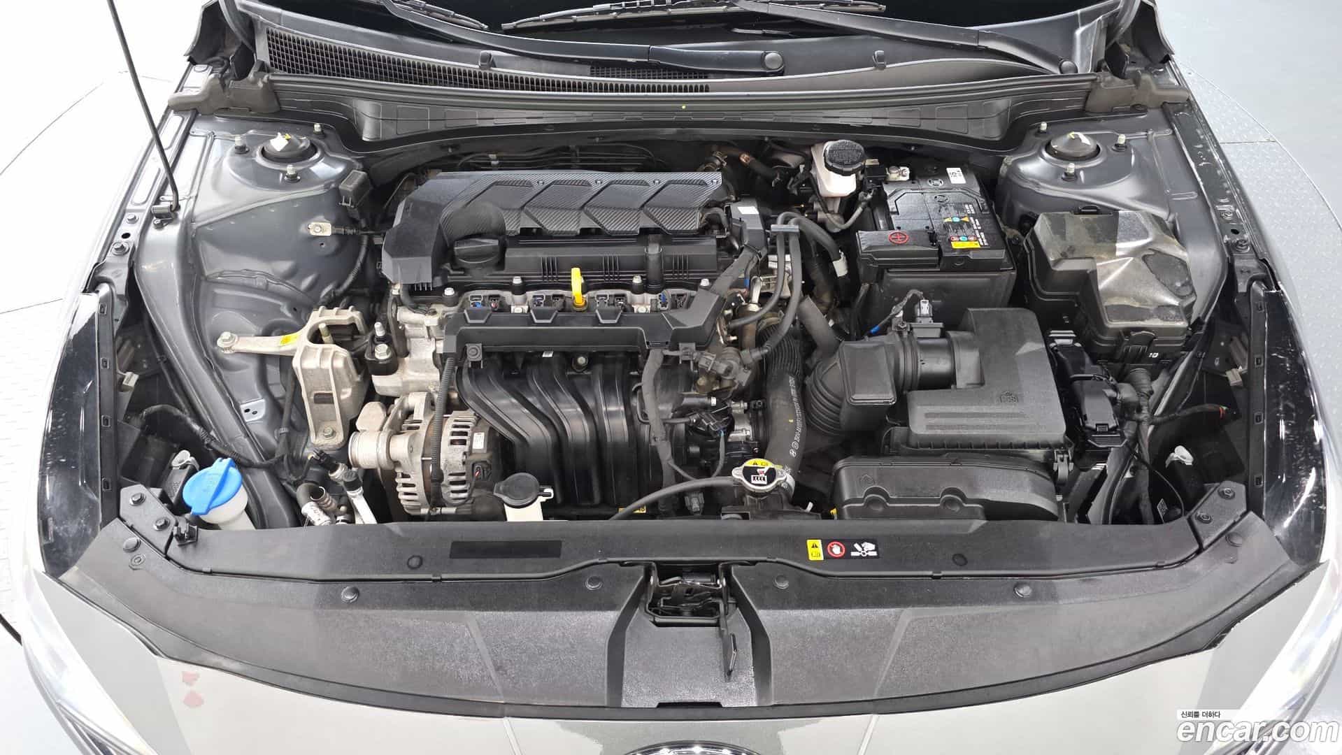 AVANTE Hyundai 2022.5-OUTER-006