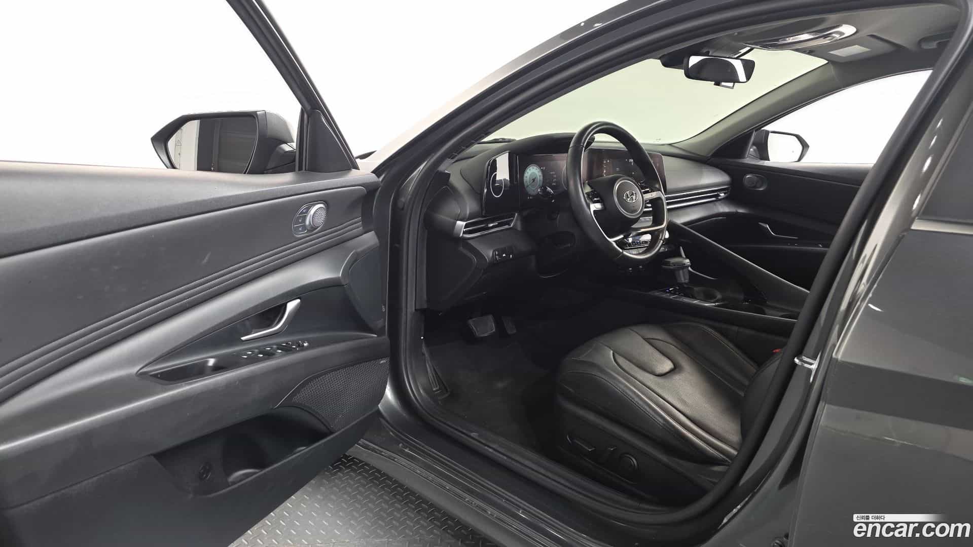 AVANTE Hyundai 2022.5-INNER-010