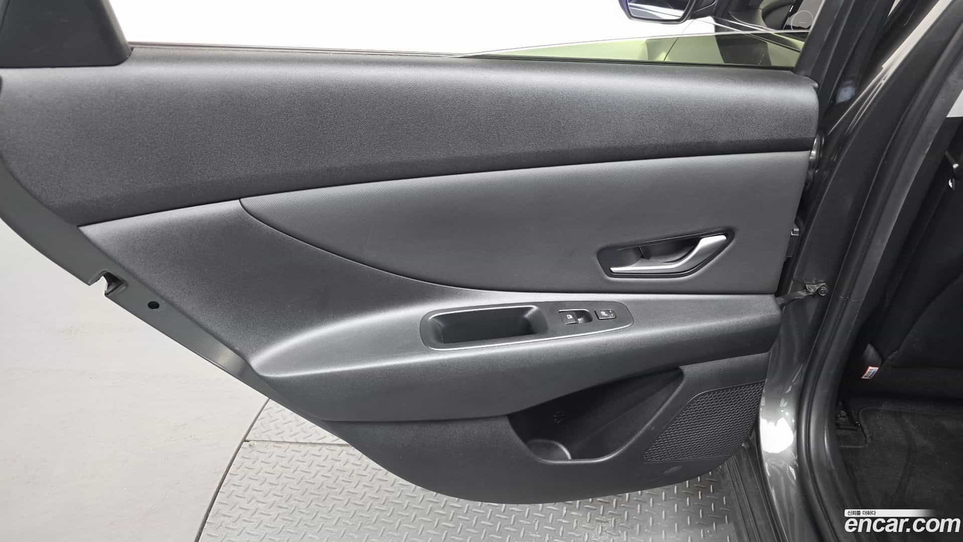 AVANTE Hyundai 2022.5-INNER-035