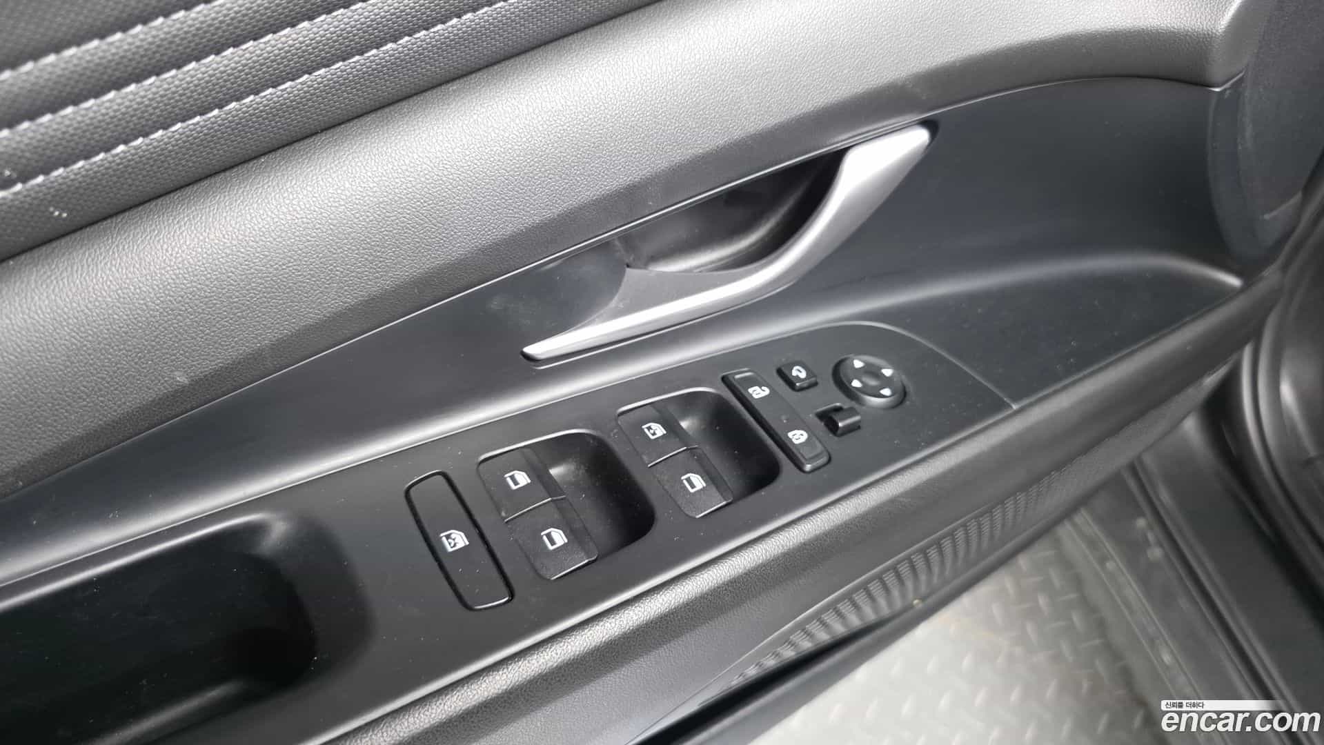 AVANTE Hyundai 2022.5-OPTION-041