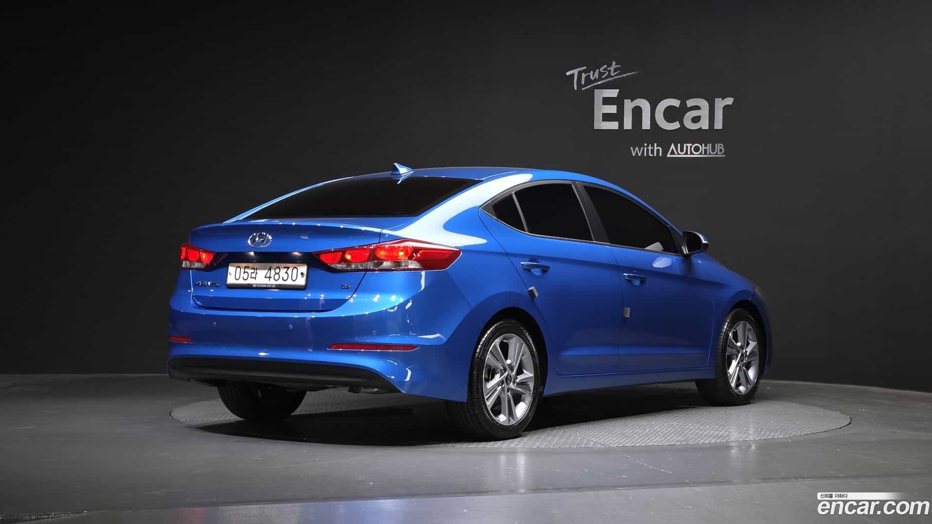 AVANTE Hyundai 2017.9-OUTER-002