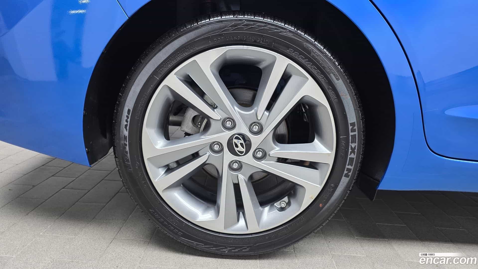 AVANTE Hyundai 2017.9-OUTER-005