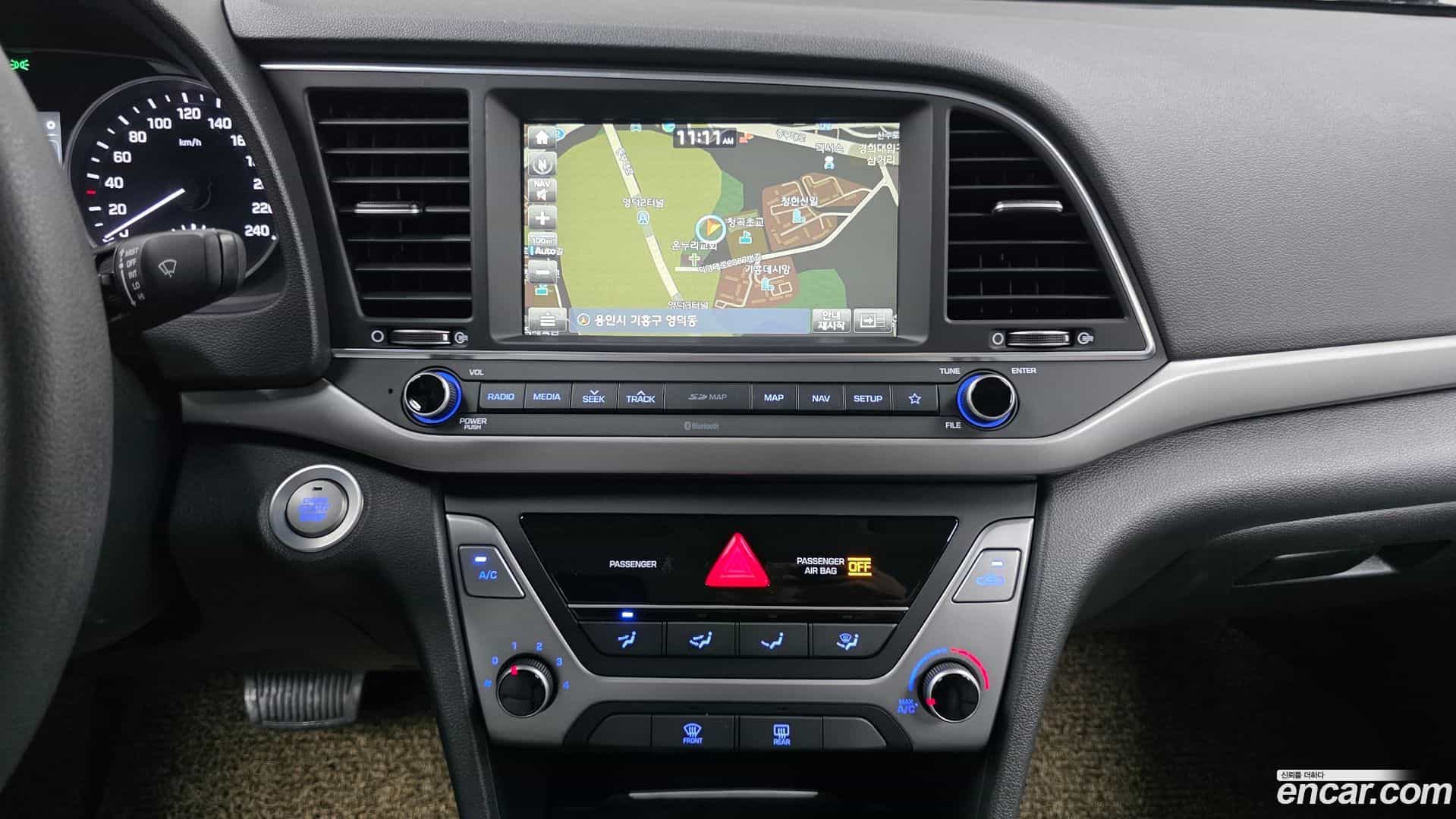 AVANTE Hyundai 2017.9-OPTION-017