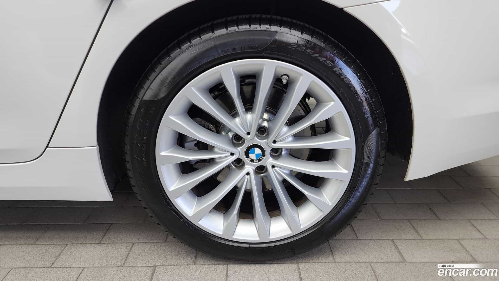 5-Series BMW 2018.11-OUTER-031