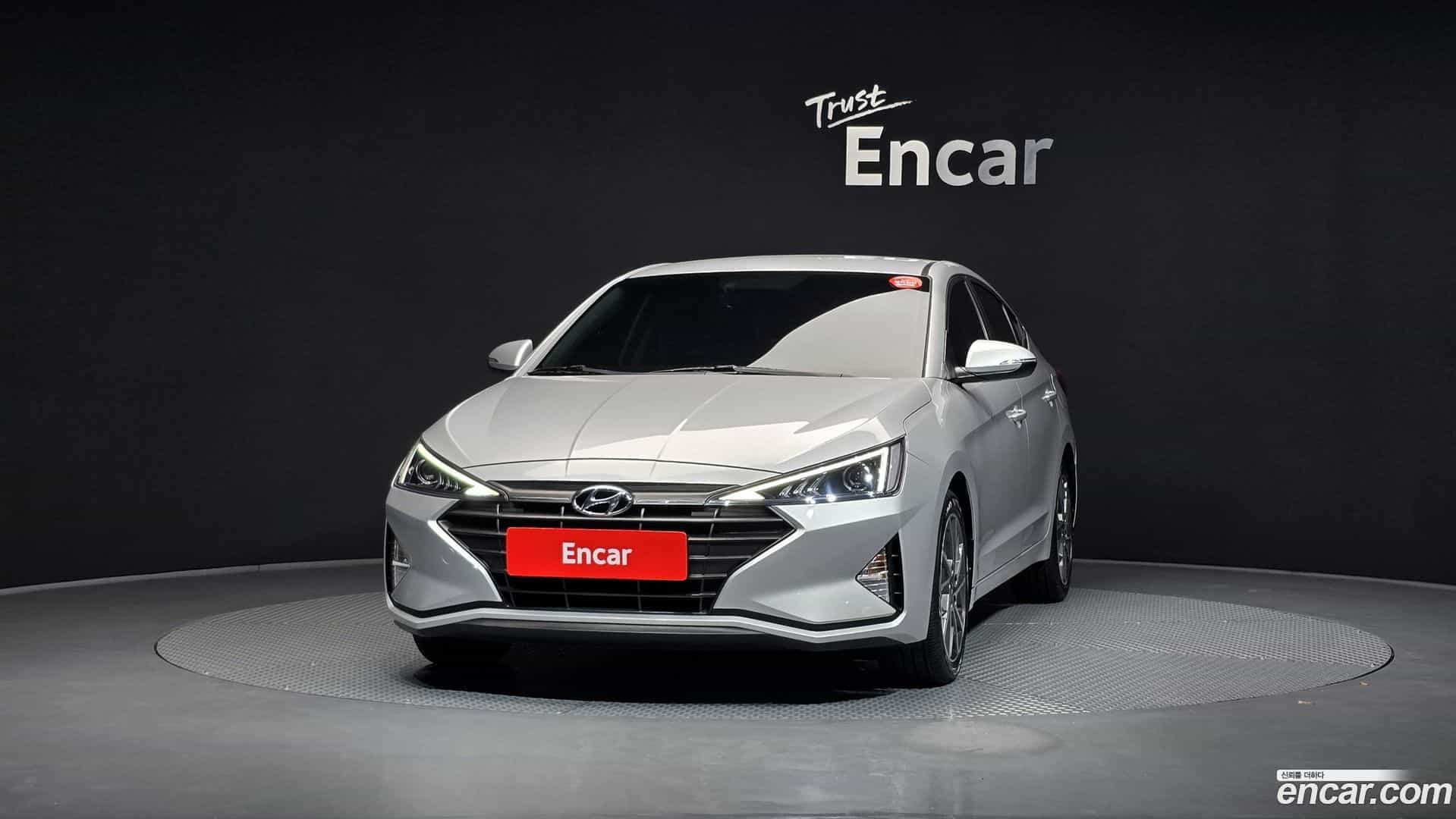 AVANTE Hyundai 2018.8-OUTER-003