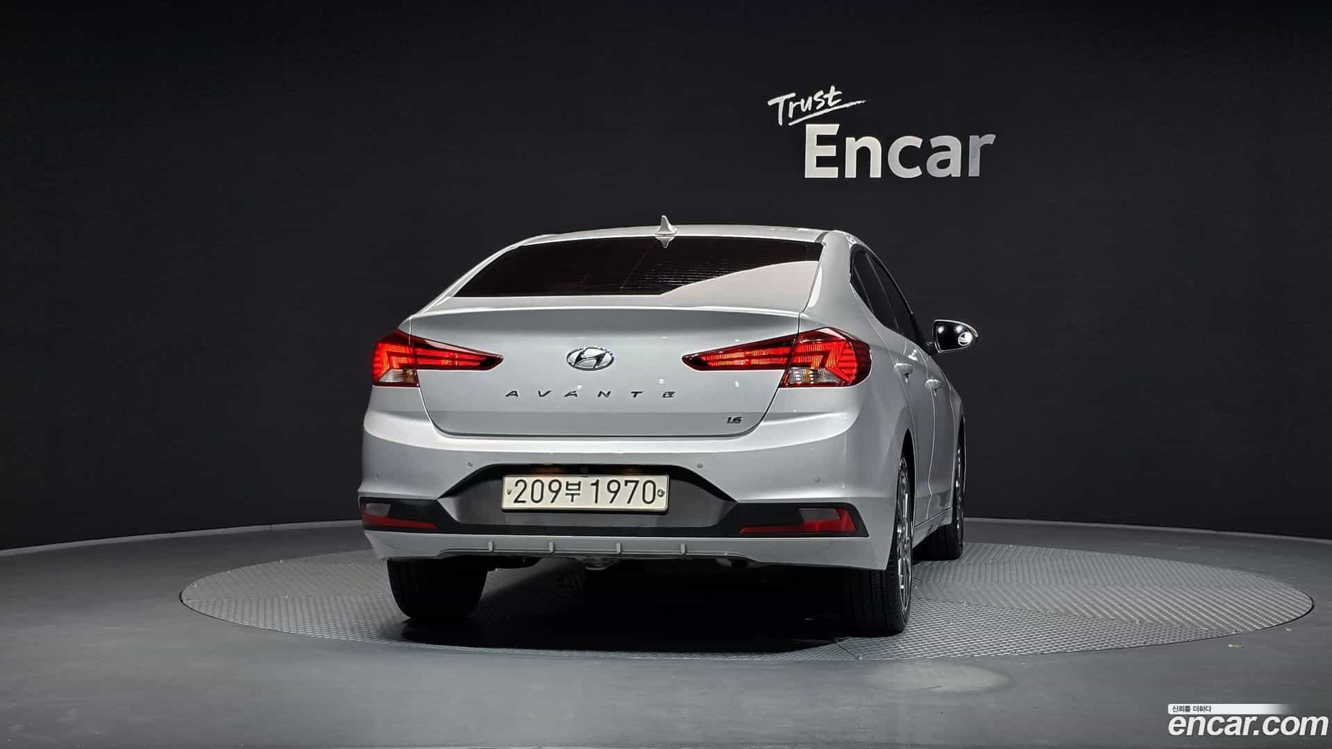 AVANTE Hyundai 2018.8-OUTER-004