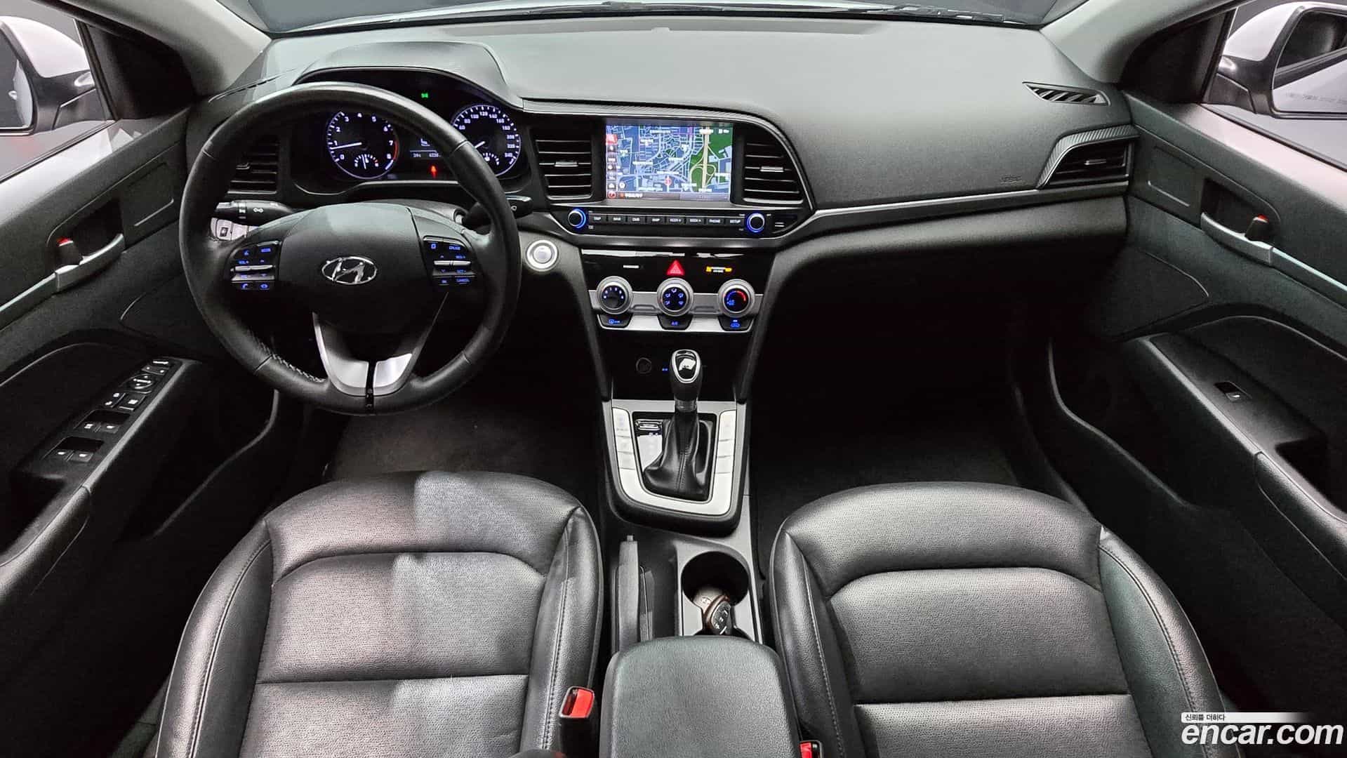 AVANTE Hyundai 2018.8-INNER-007
