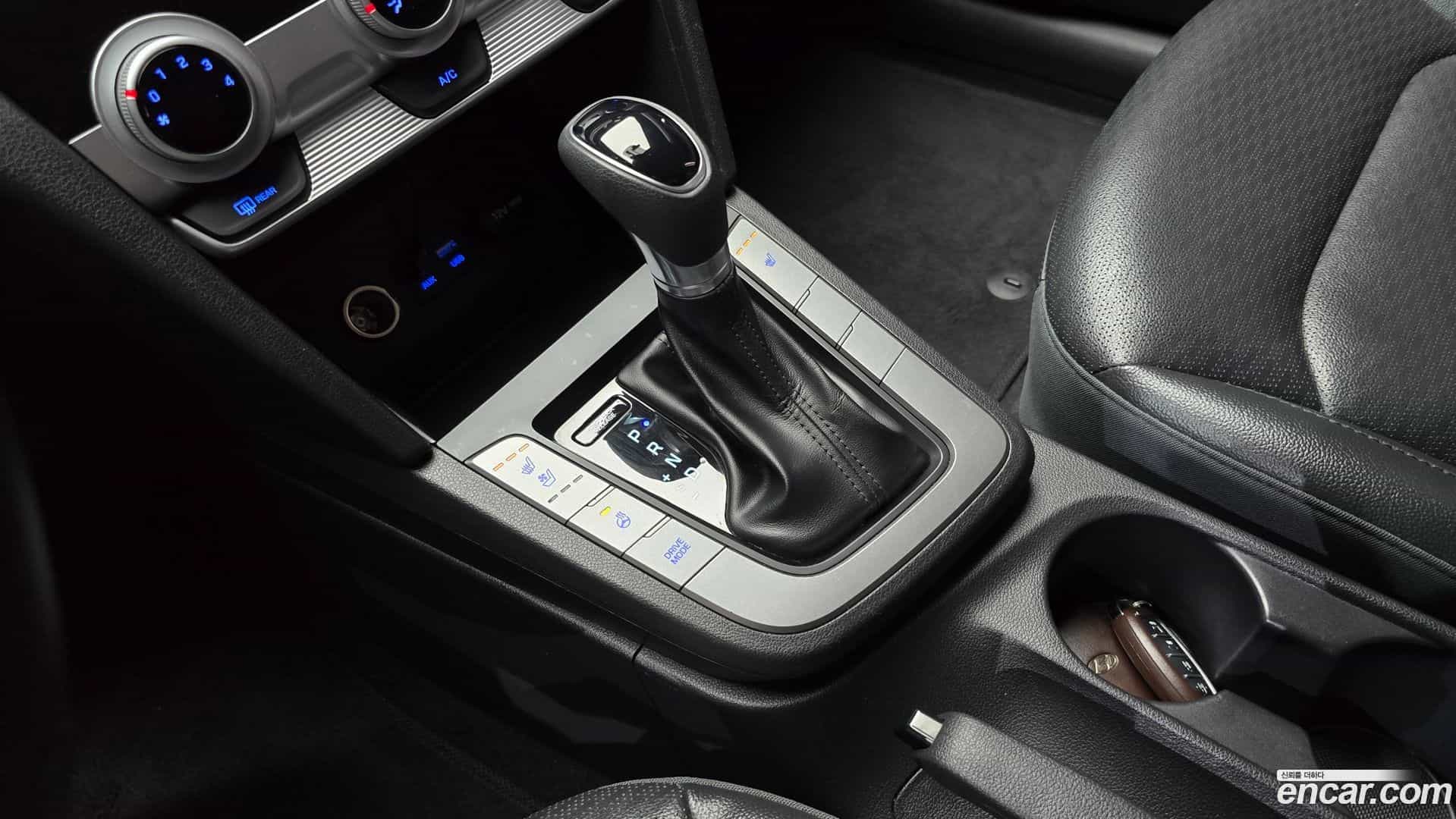 AVANTE Hyundai 2018.8-INNER-009
