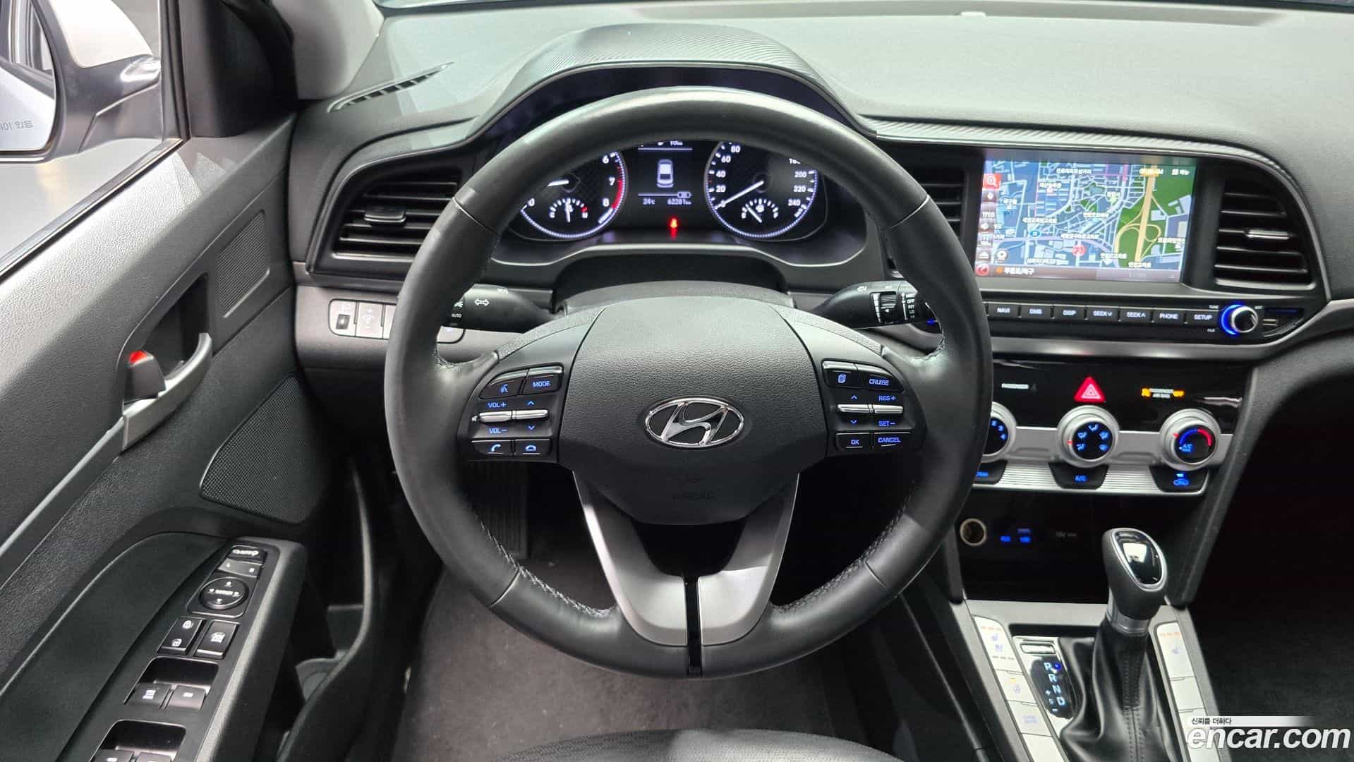 AVANTE Hyundai 2018.8-OPTION-017