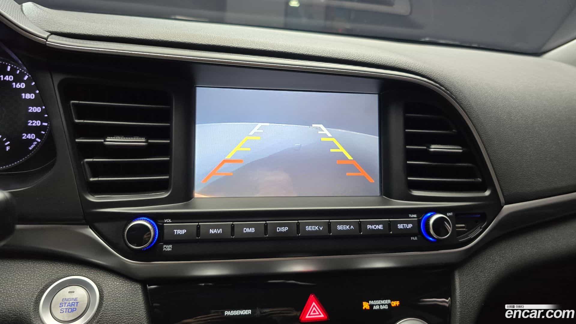AVANTE Hyundai 2018.8-OPTION-019