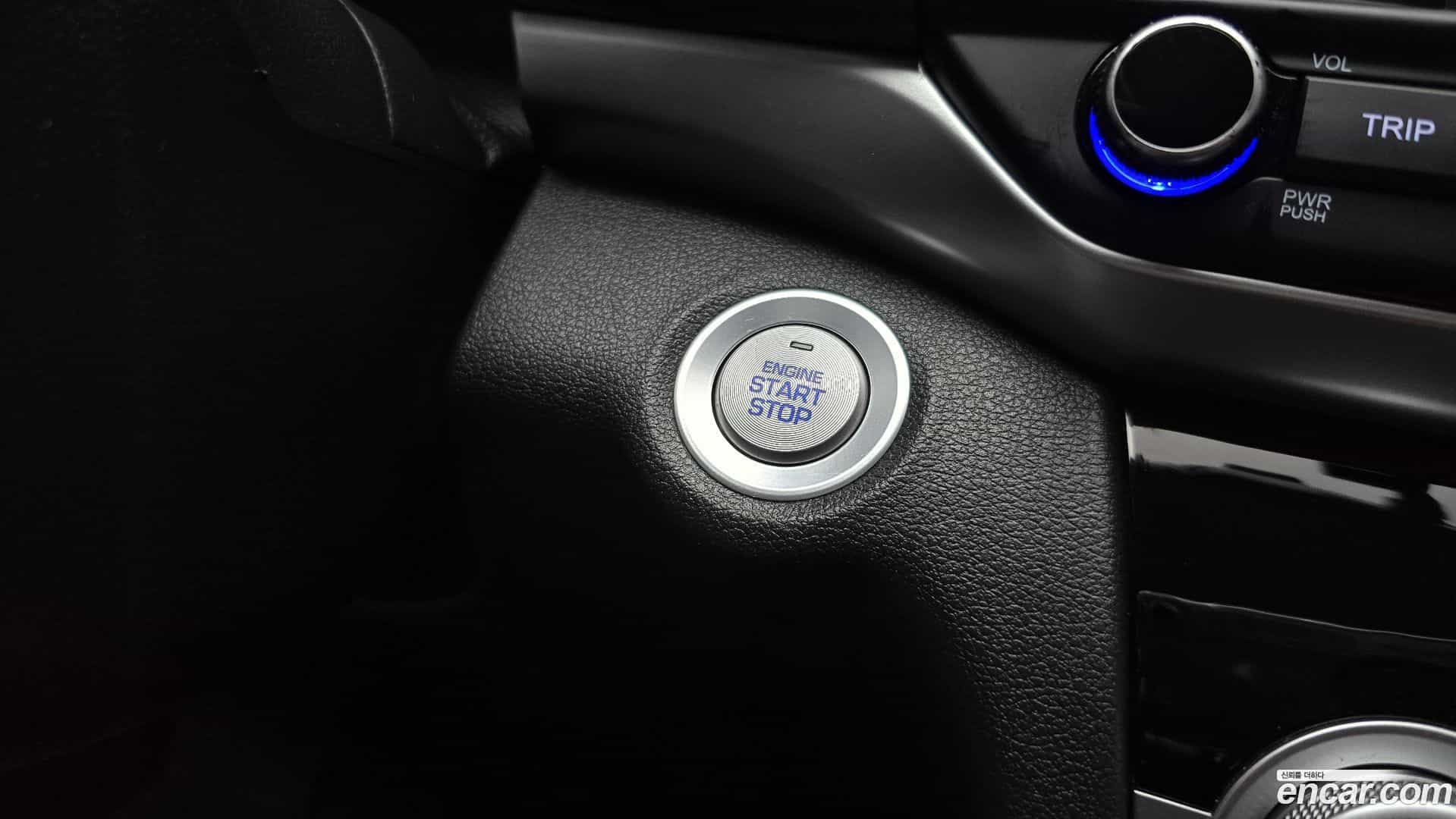 AVANTE Hyundai 2018.8-OPTION-024