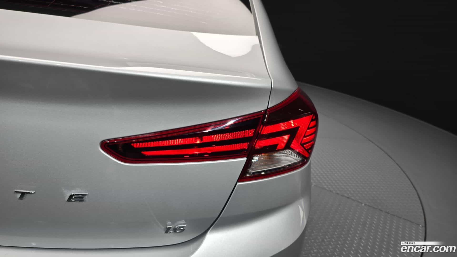 AVANTE Hyundai 2018.8-OUTER-033