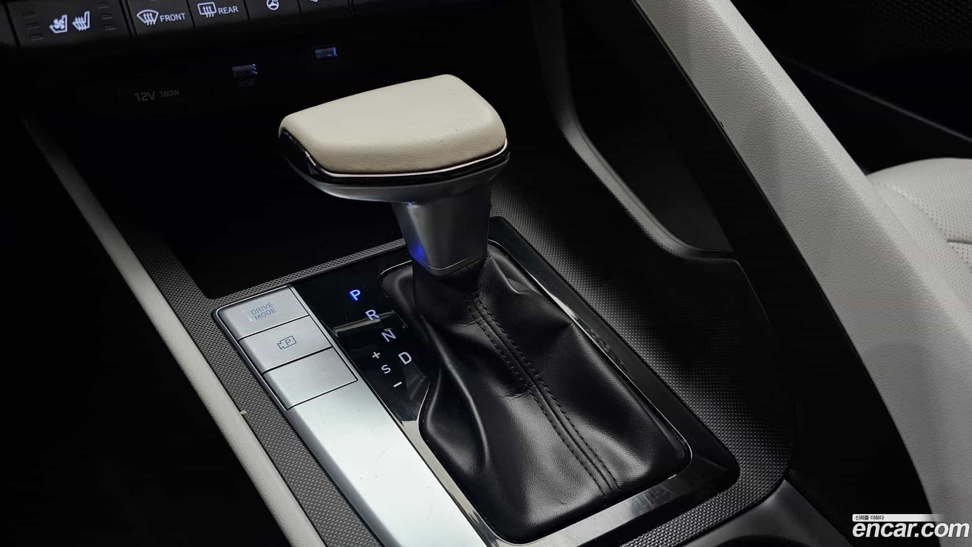 AVANTE Hyundai 2021.5-INNER-009