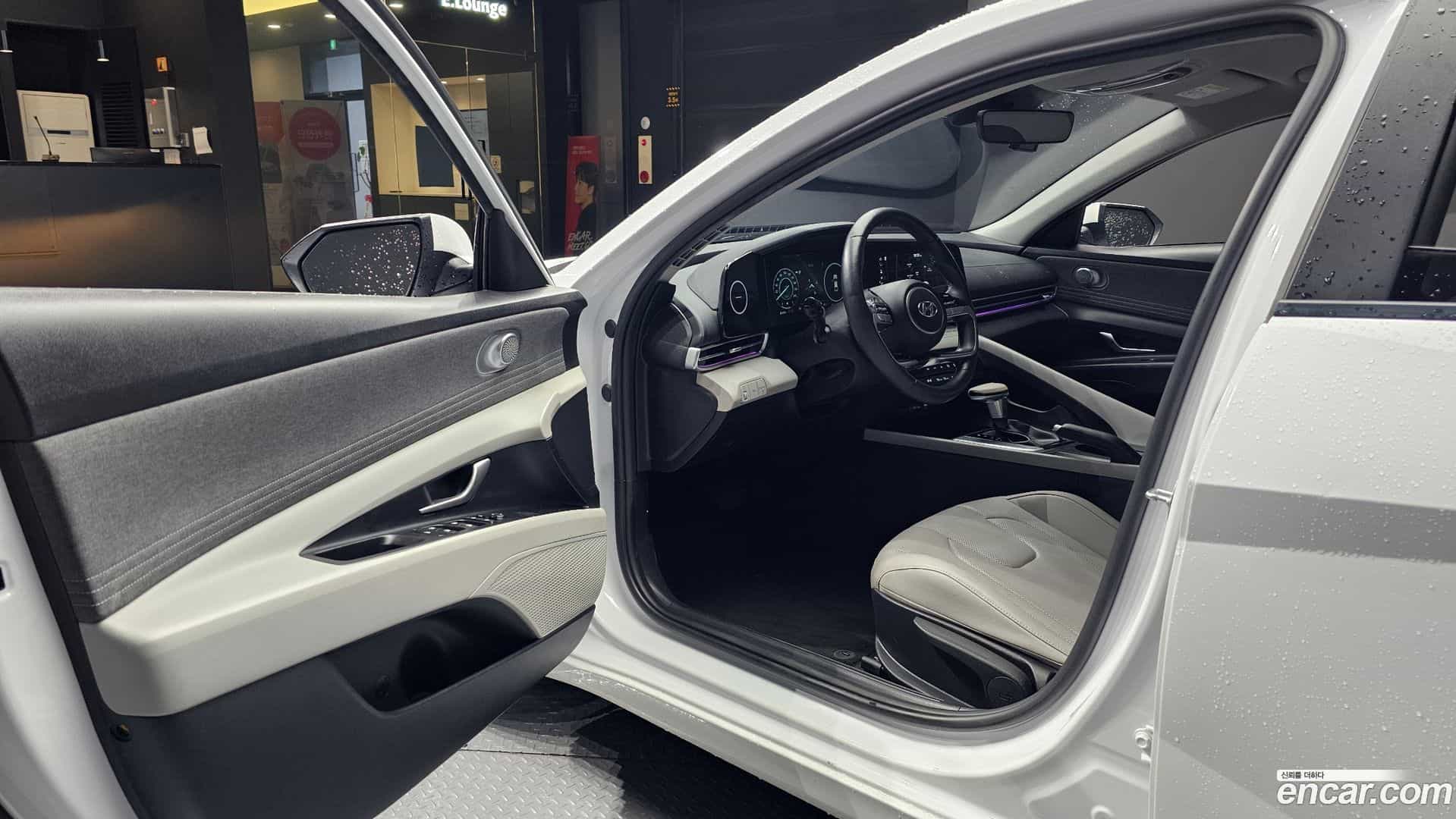 AVANTE Hyundai 2021.5-INNER-010