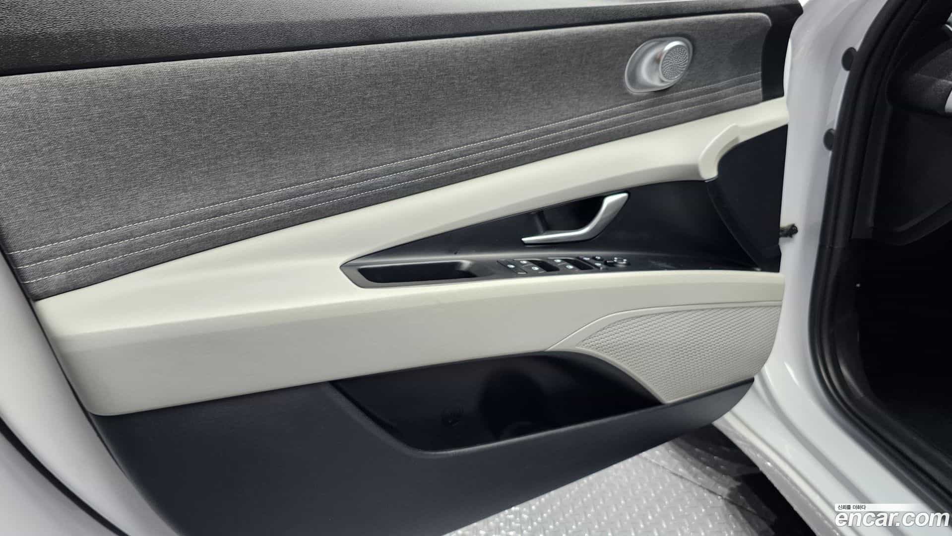 AVANTE Hyundai 2021.5-INNER-034