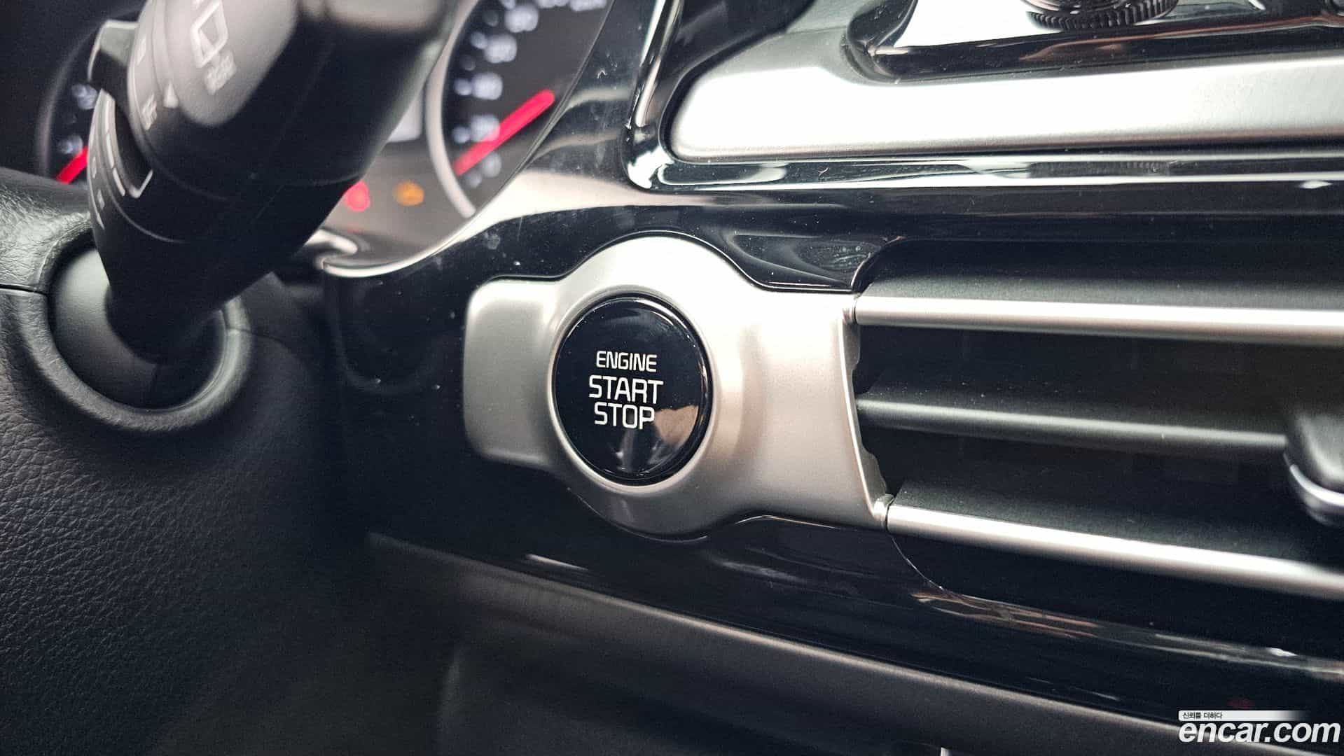 Seltos Kia 2019.8-OPTION-040