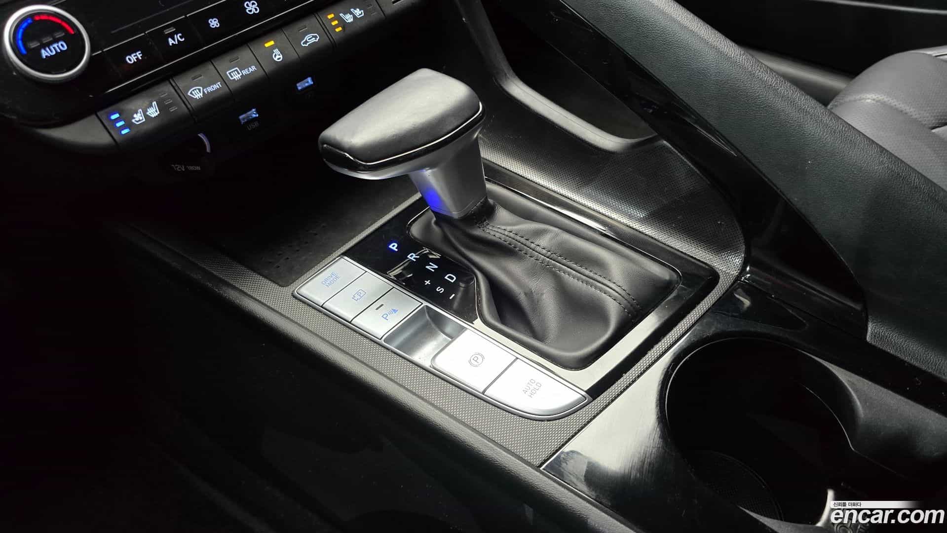 AVANTE Hyundai 2021.0-INNER-009