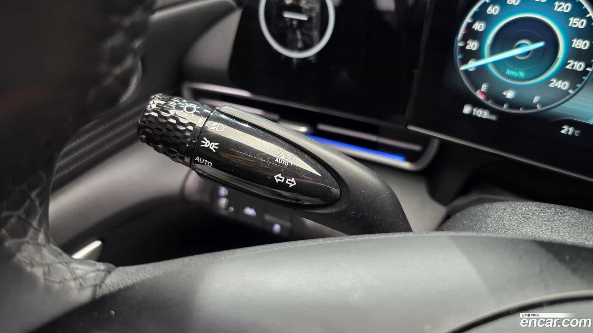 AVANTE Hyundai 2021.0-OPTION-041