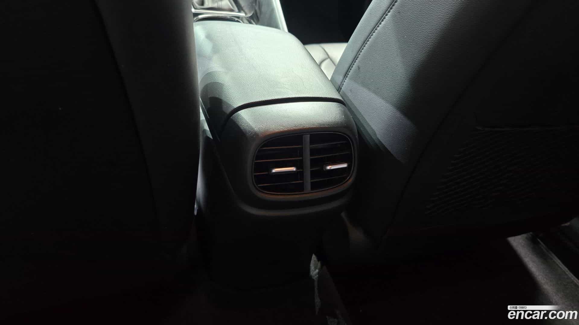AVANTE Hyundai 2021.0-OPTION-042