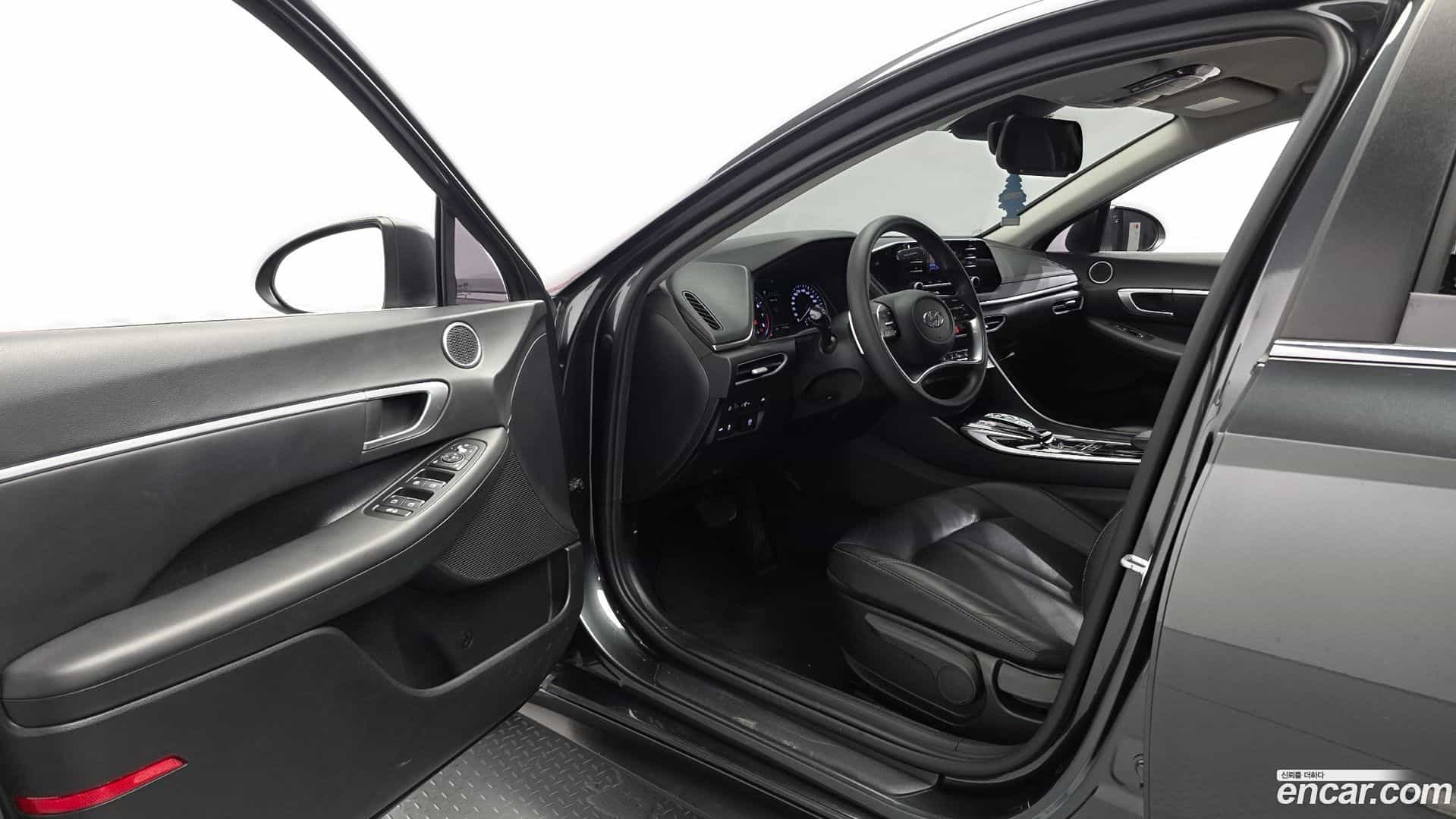 Sonata Hyundai 2022.2-INNER-010