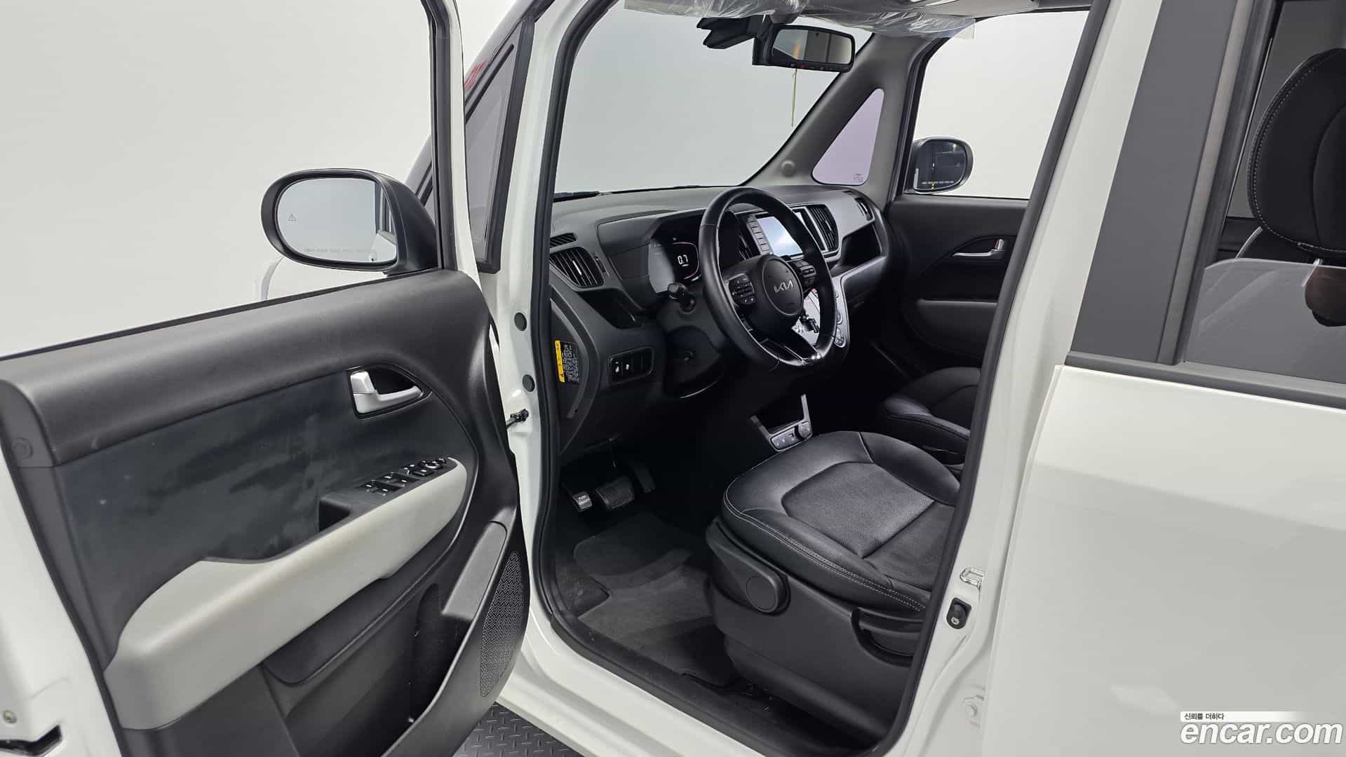 RAY Kia 2023.1-INNER-010