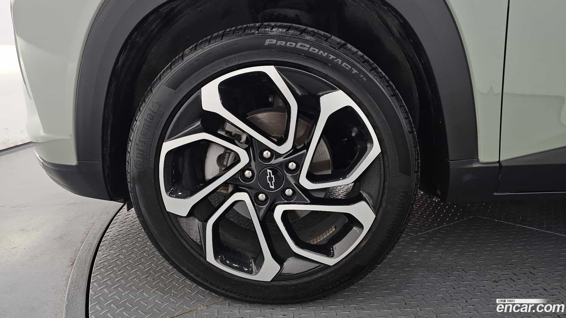 Trax Chevrolet 2024.0-OUTER-005