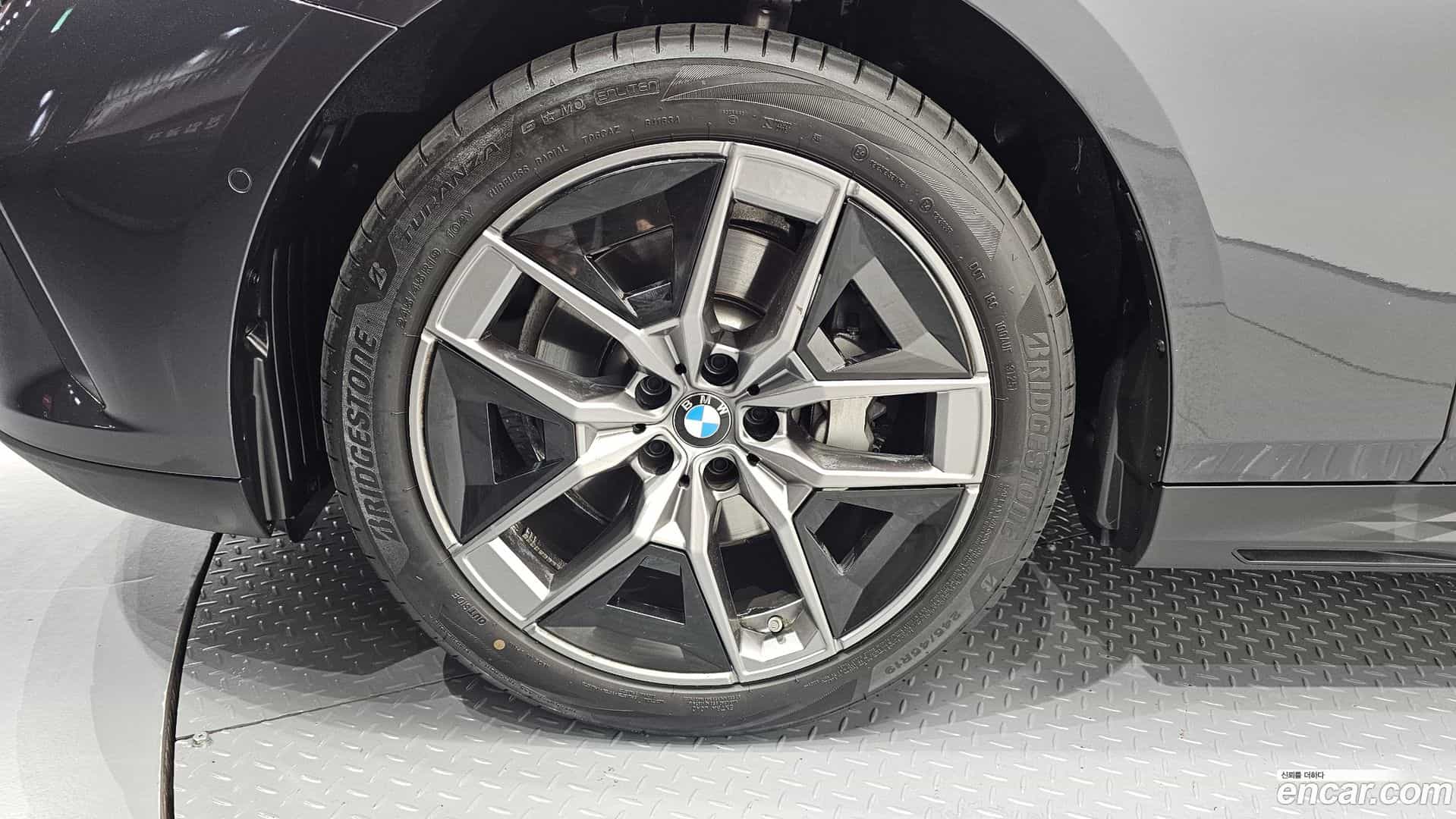 5-Series BMW 2025.10-OUTER-005