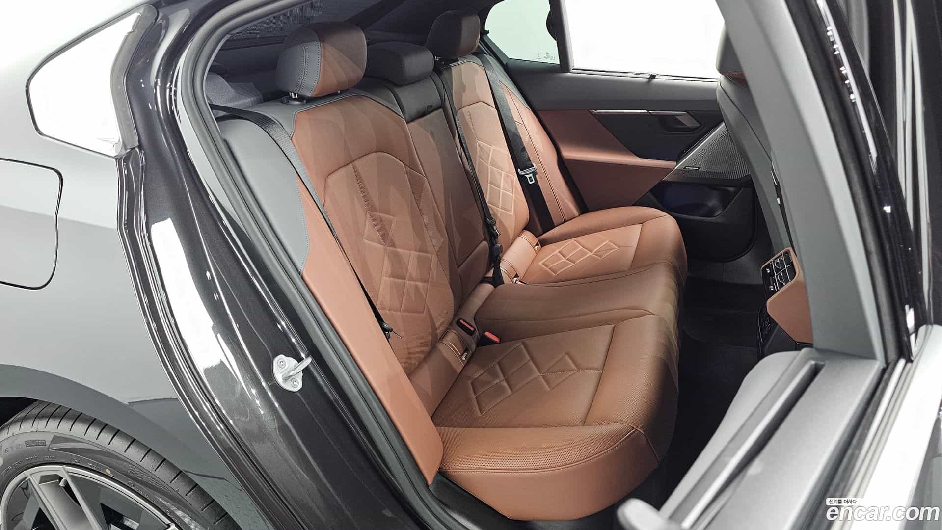 5-Series BMW 2025.10-OPTION-015