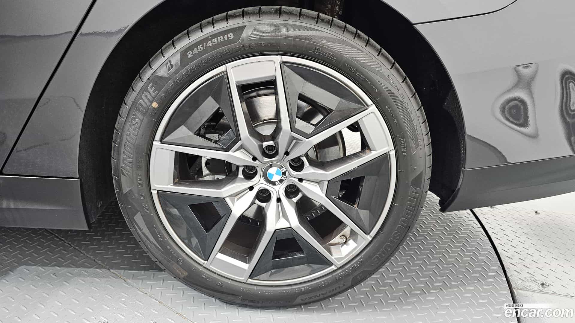 5-Series BMW 2025.10-OUTER-031