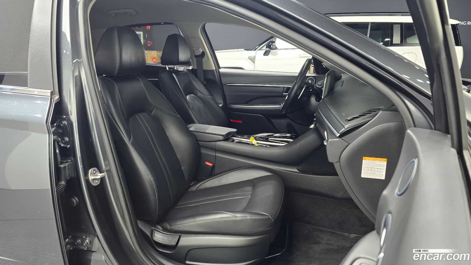 Sonata Hyundai 2023.3-INNER-010