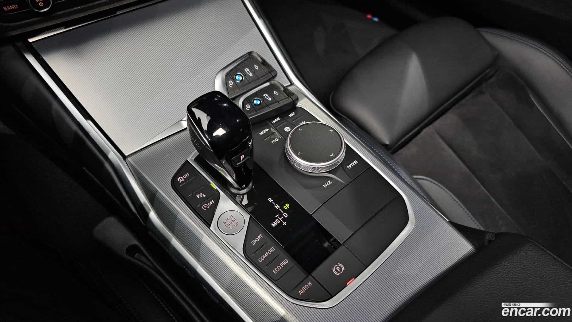 3-Series BMW 2022.2-INNER-009