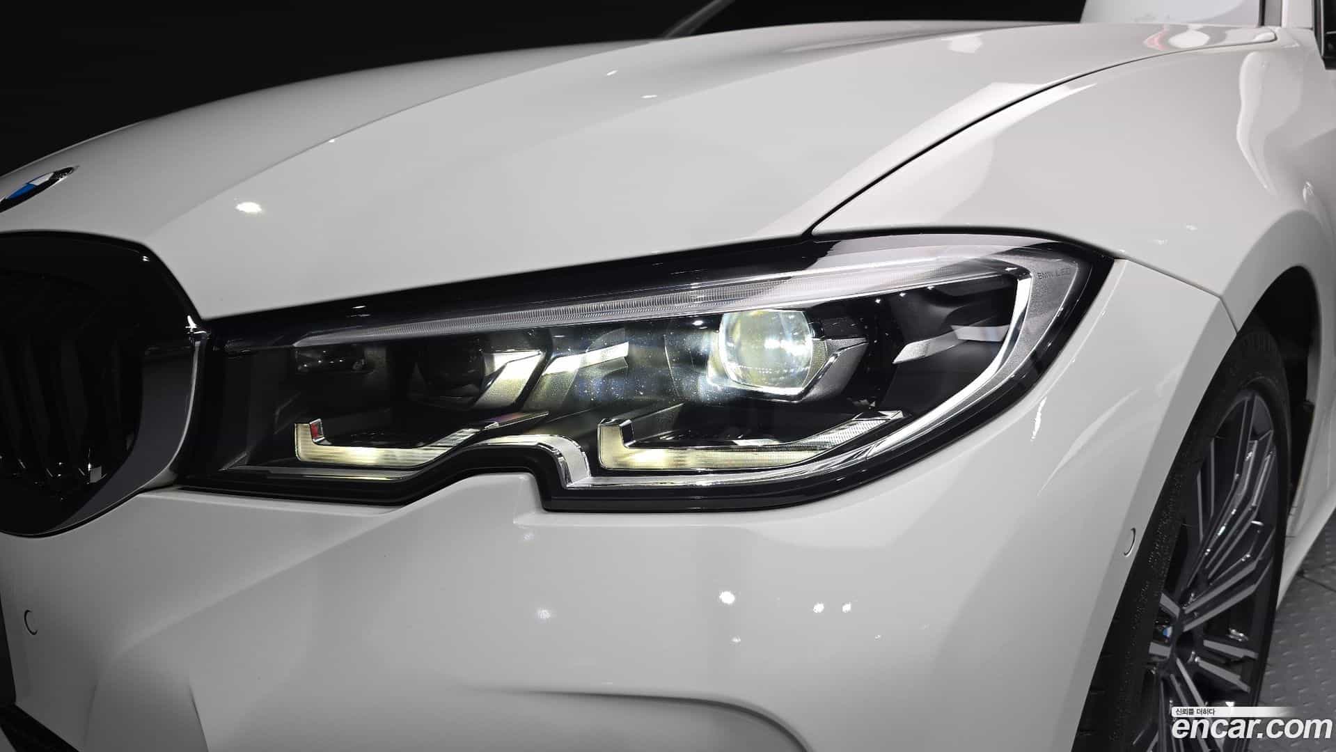 3-Series BMW 2022.2-OUTER-032