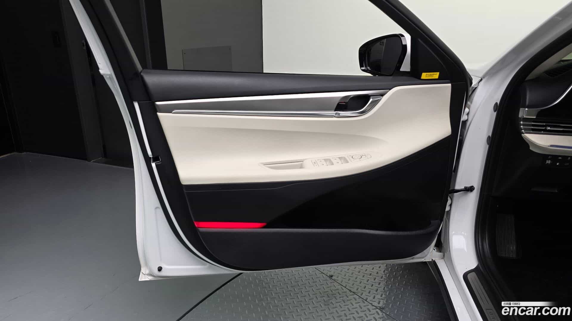 Grandeur Hyundai 2021.11-INNER-034