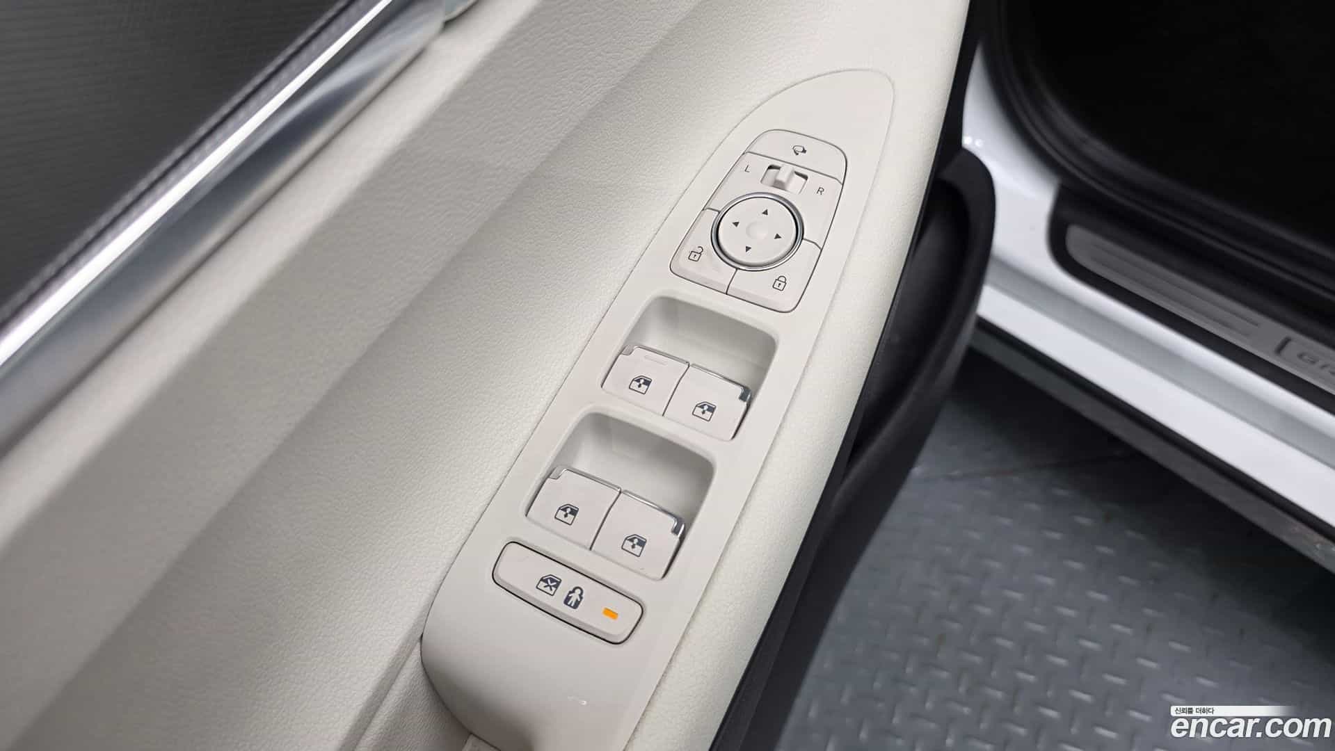 Grandeur Hyundai 2021.11-OPTION-043