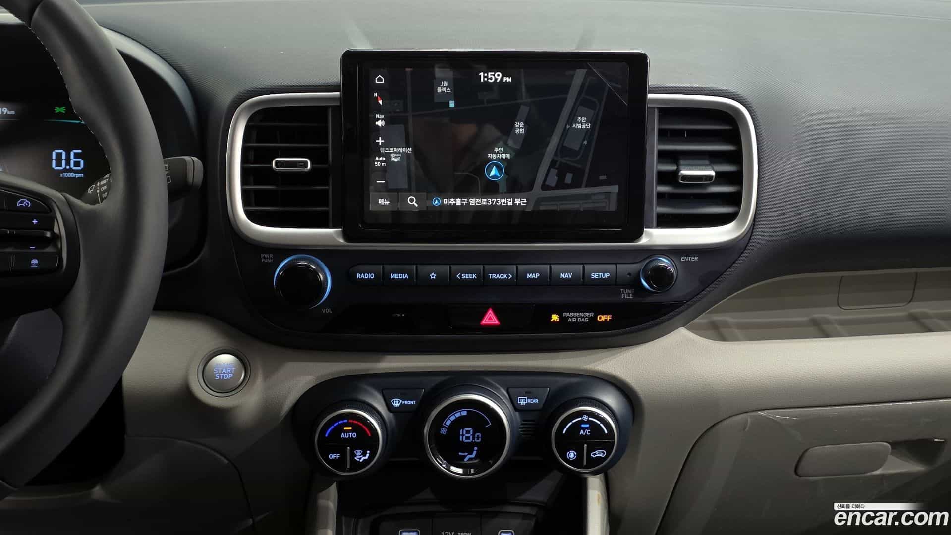 Venue Hyundai 2023.3-OPTION-018