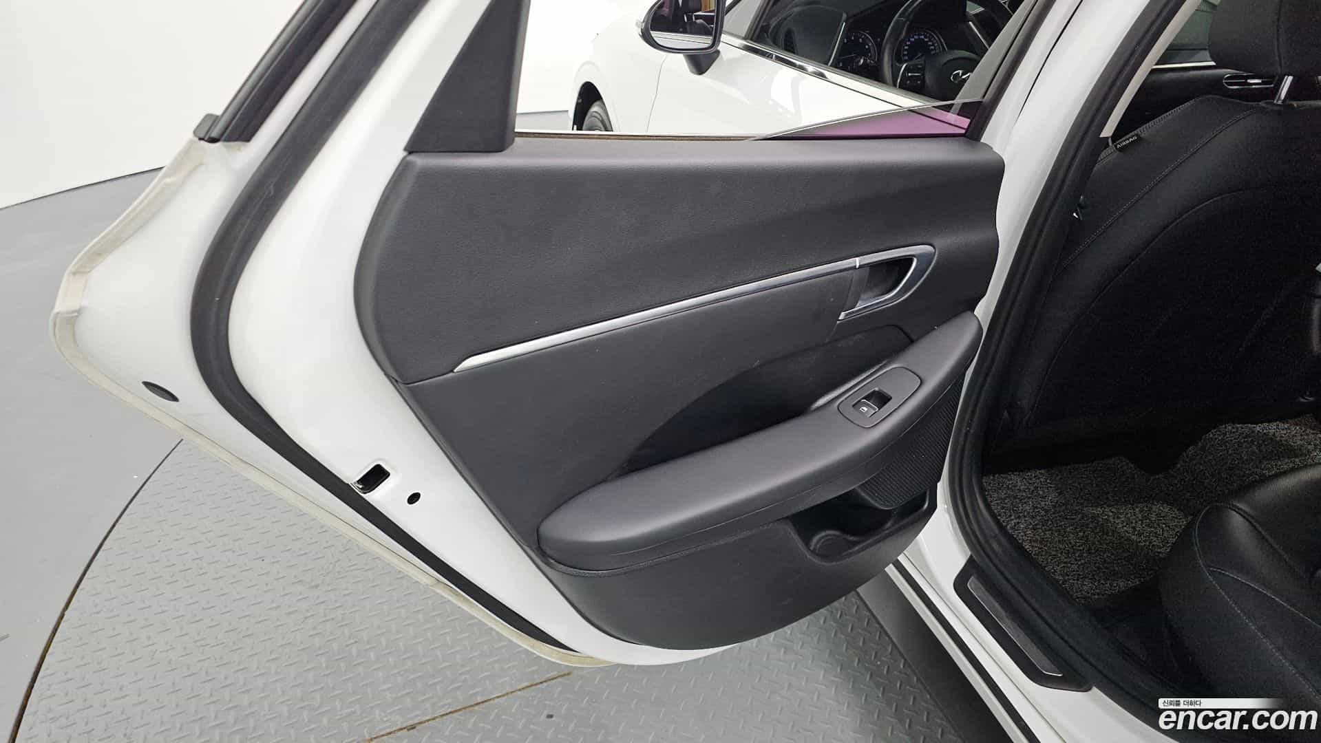 Sonata Hyundai 2019.6-INNER-035