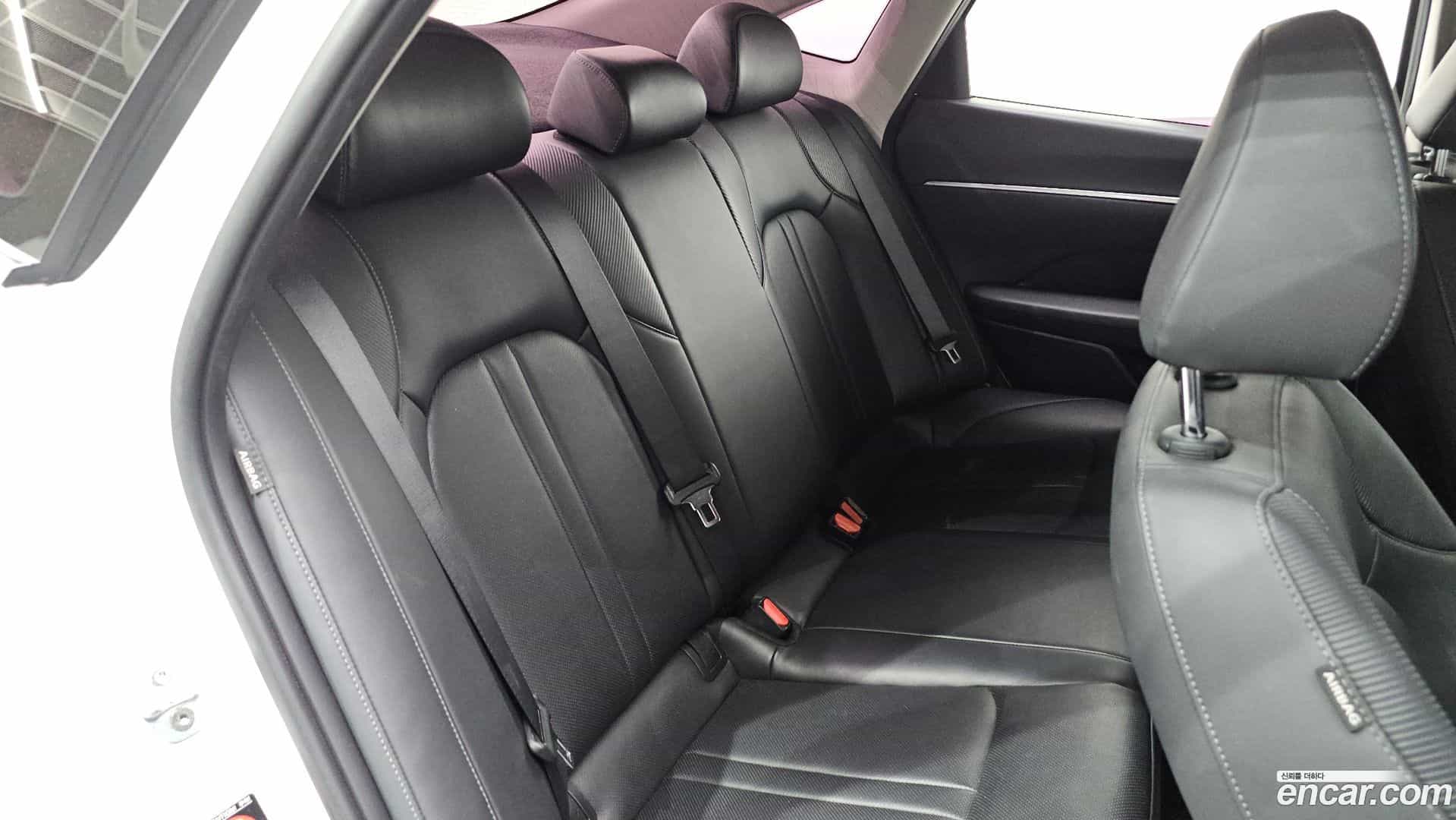 Sonata Hyundai 2019.6-OPTION-043
