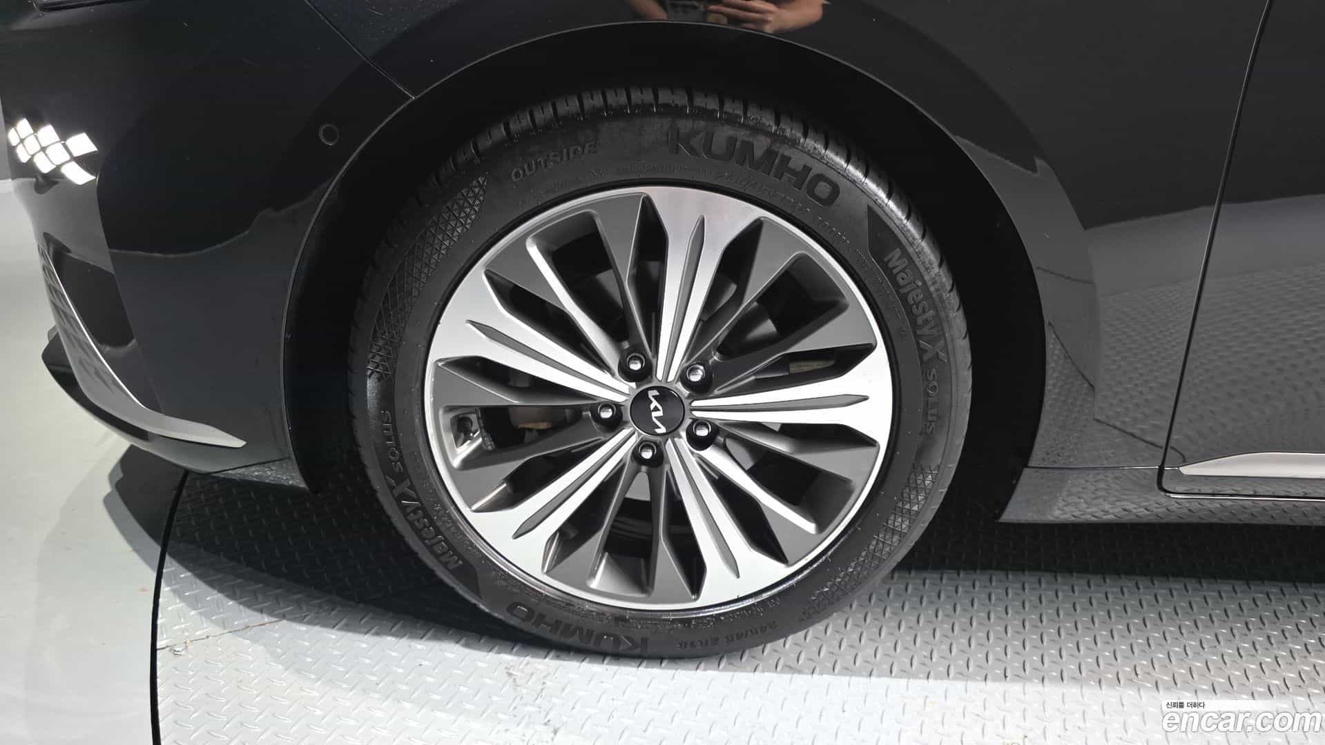 K8 Kia 2023.2-OUTER-005