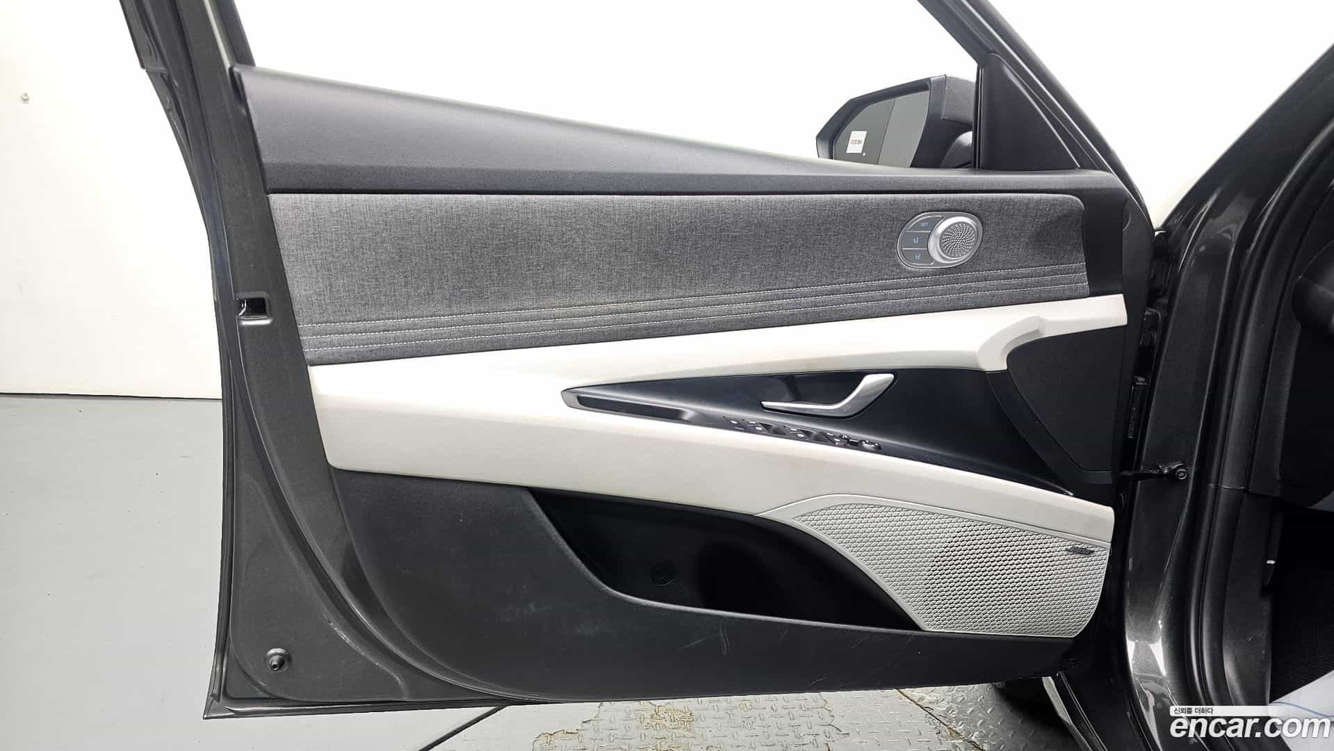 AVANTE Hyundai 2021.11-OPTION-021